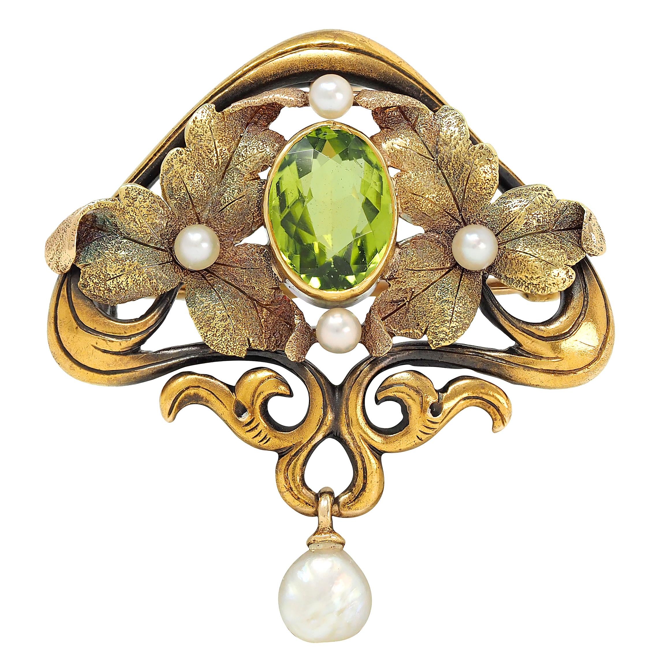 Hedges Art Nouveau Peridot Pearl 14 Karat Yellow Gold Antique Pendant Brooch
