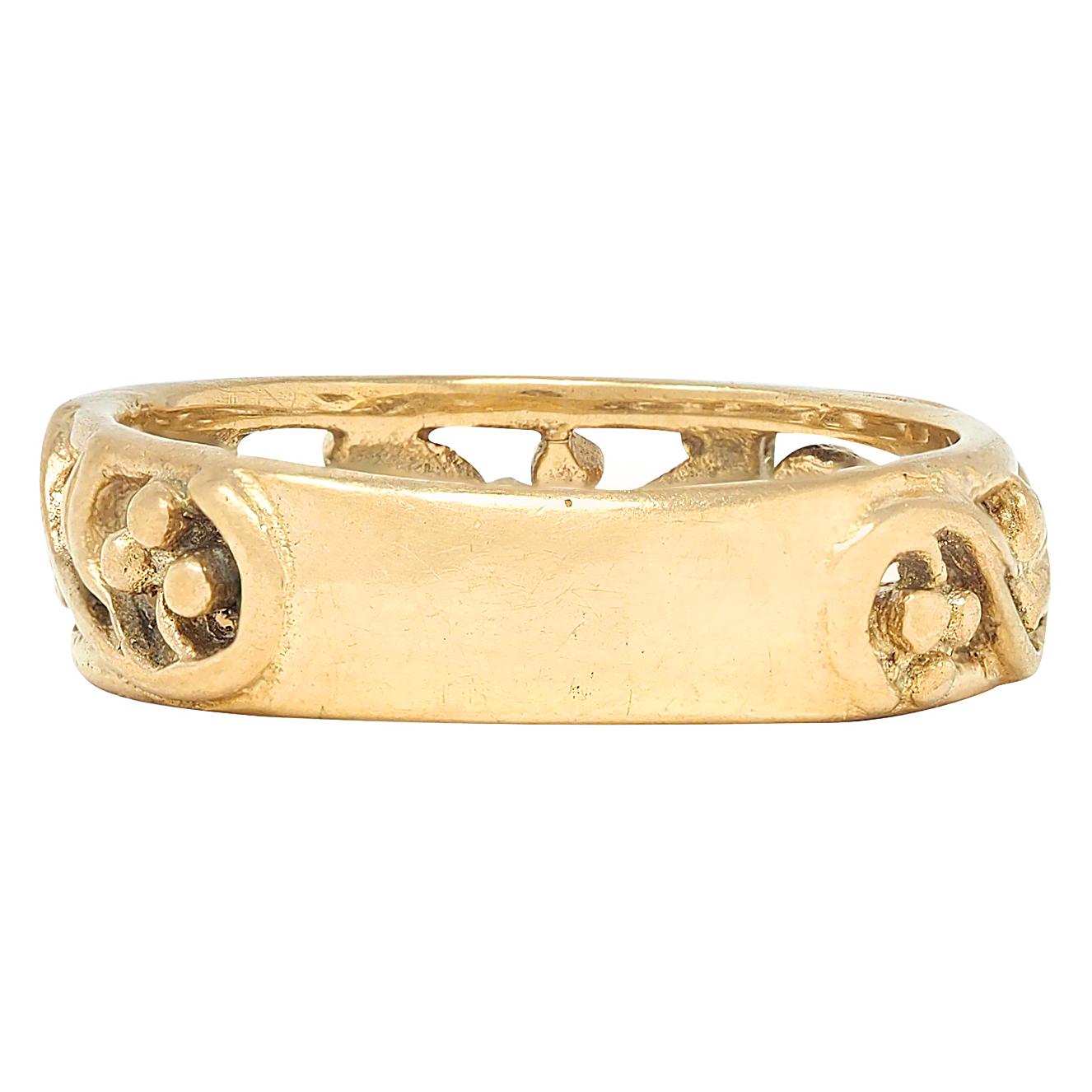Art Nouveau 14 Karat Yellow Gold Antique Scrolling Berry Vine Band Ring