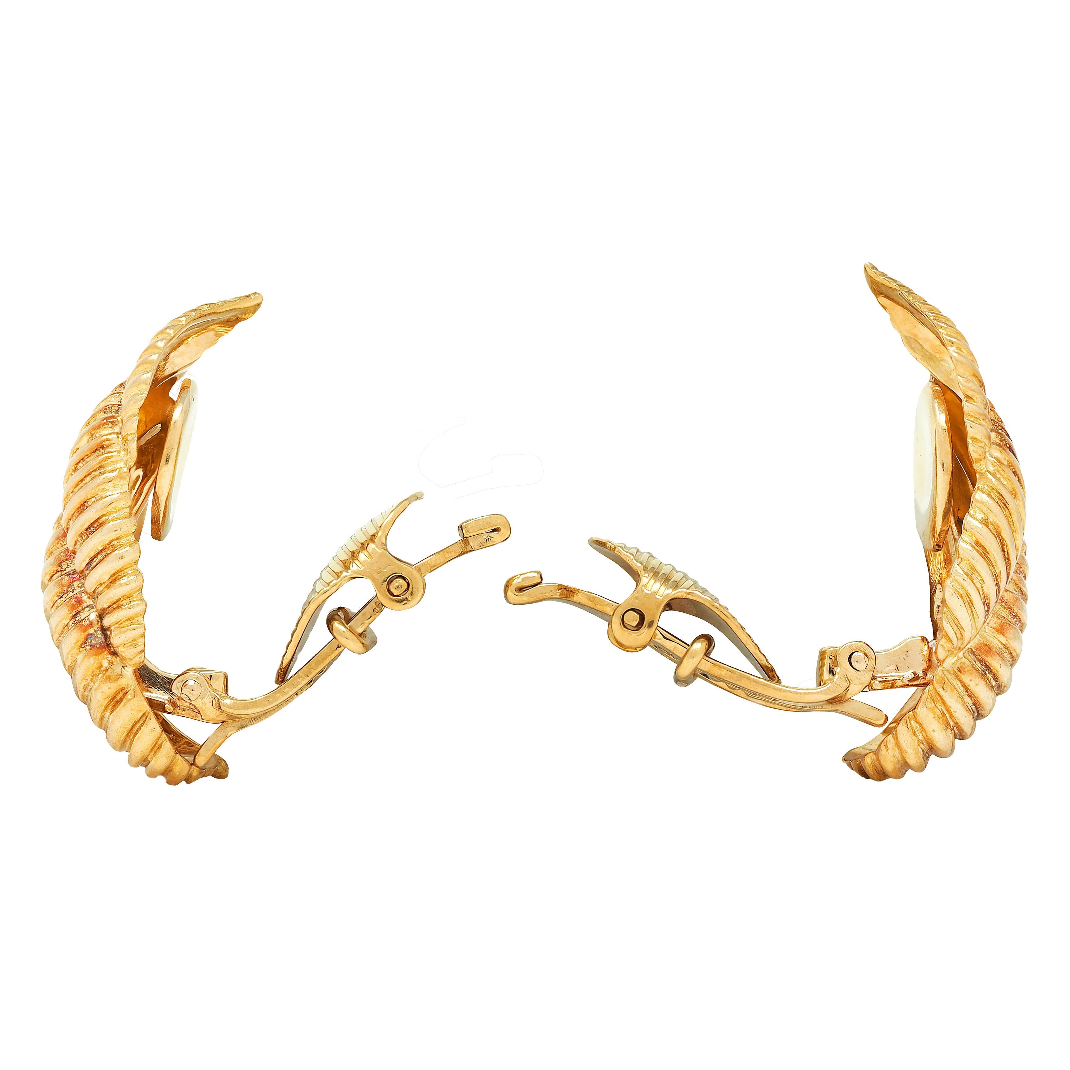 Tiffany & Co. 1950's 18 Karat Yellow Gold Vintage Swirl Ear-Clip Earrings