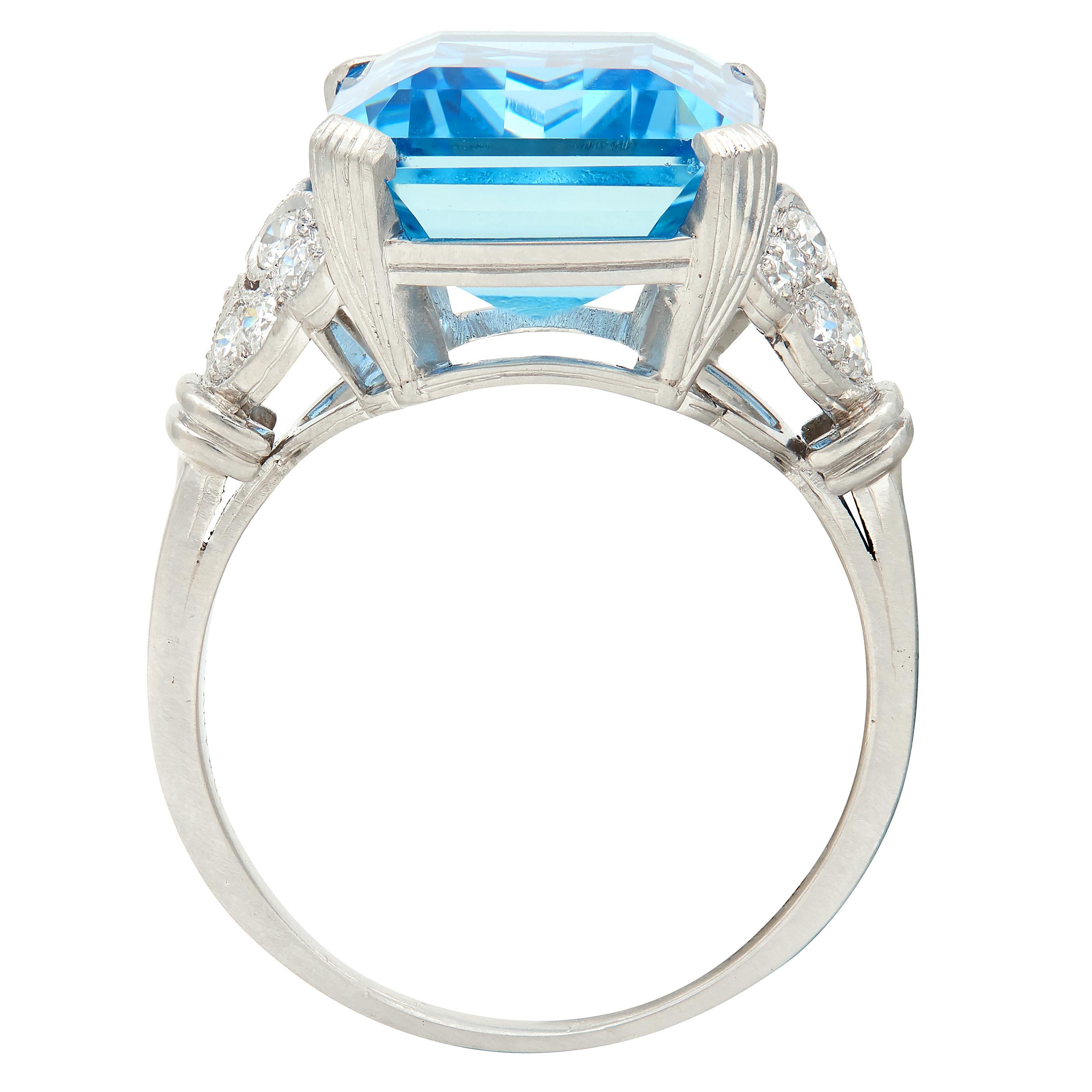 Tiffany & Co. Art Deco Aquamarine Diamond Platinum Vintage Scroll Cocktail Ring