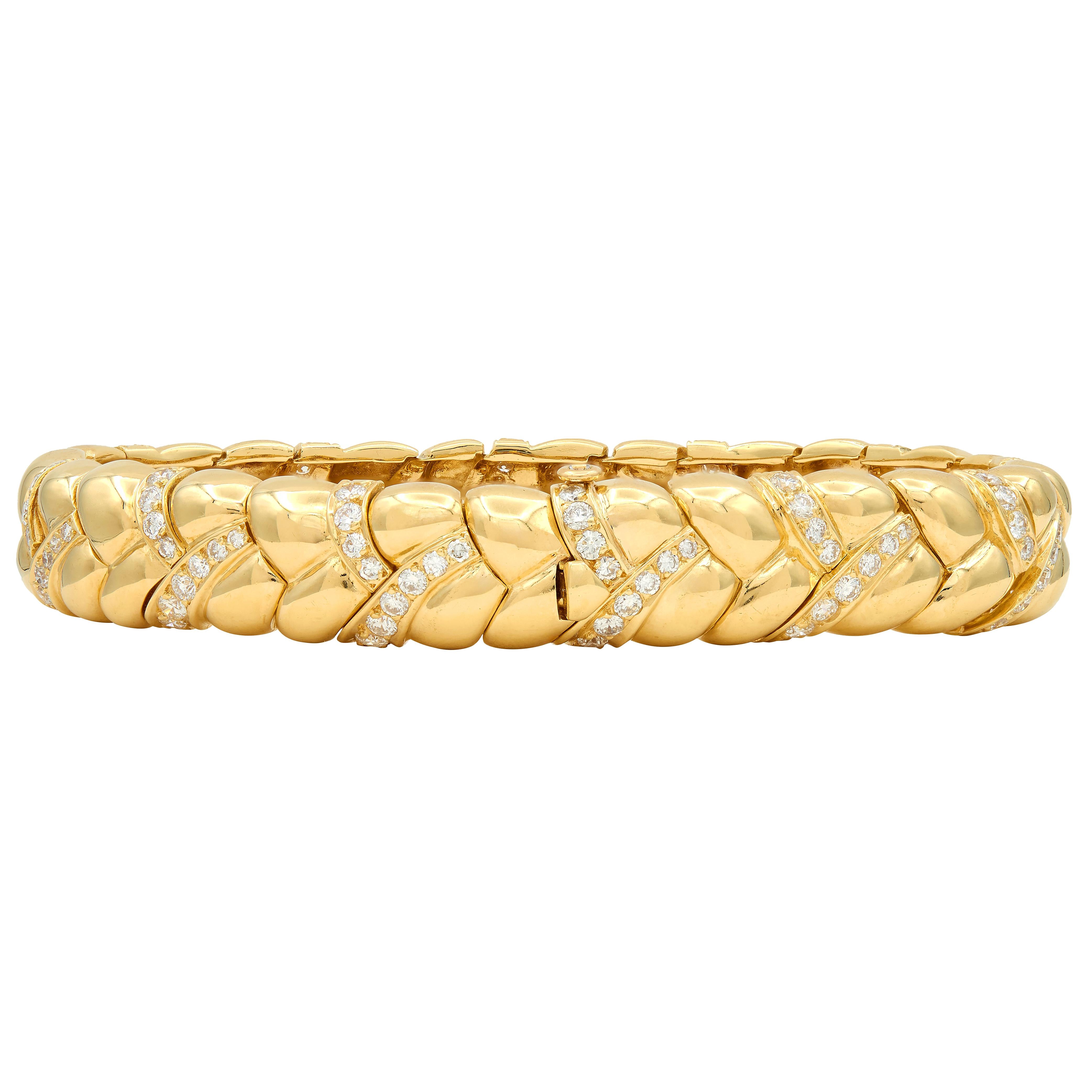 Van Cleef & Arpels French 1980's Diamond 18K Yellow Gold Vintage Woven Bracelet