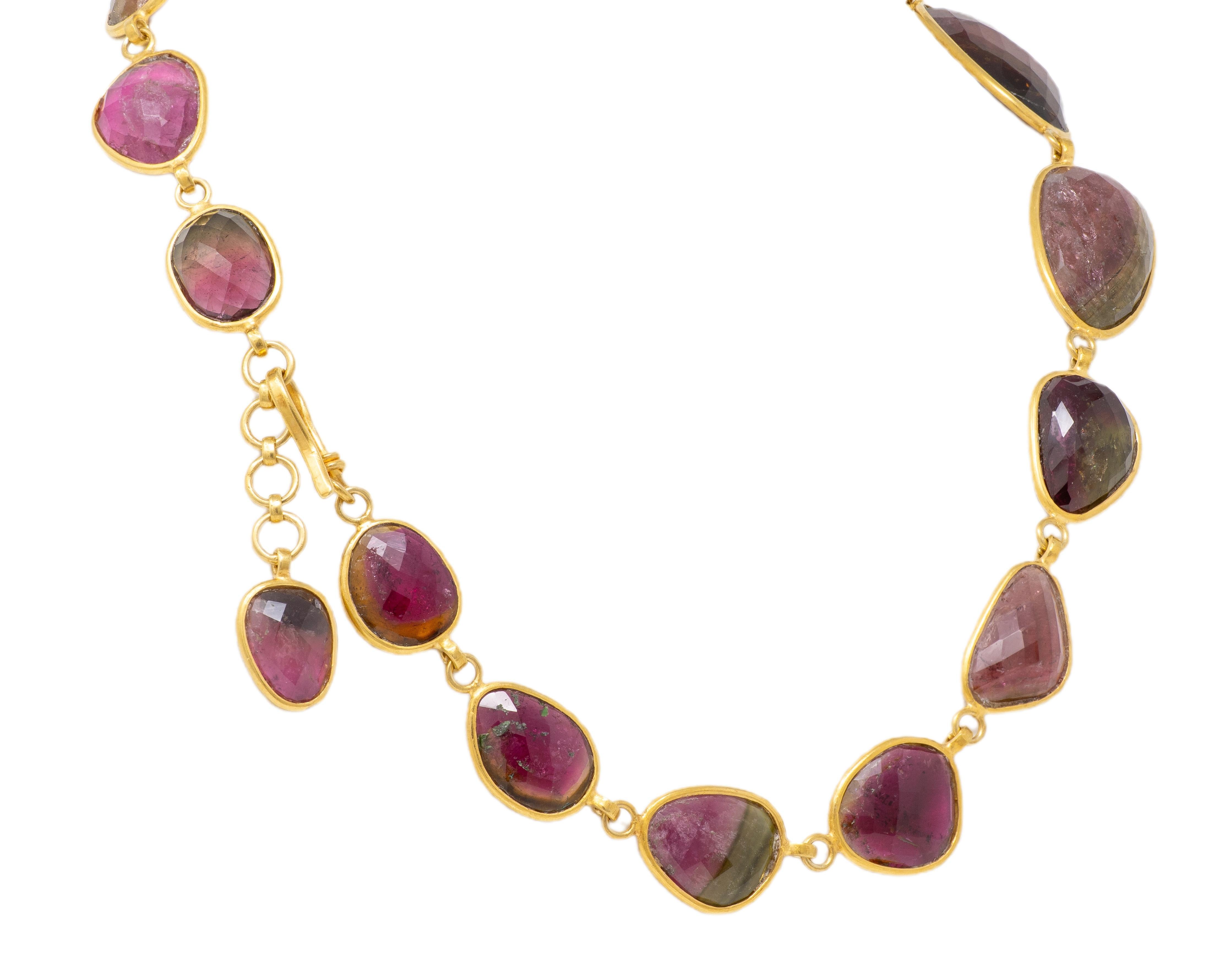 Contemporary Watermelon Tourmaline 20 Karat Yellow Gold Bezel Link Necklace