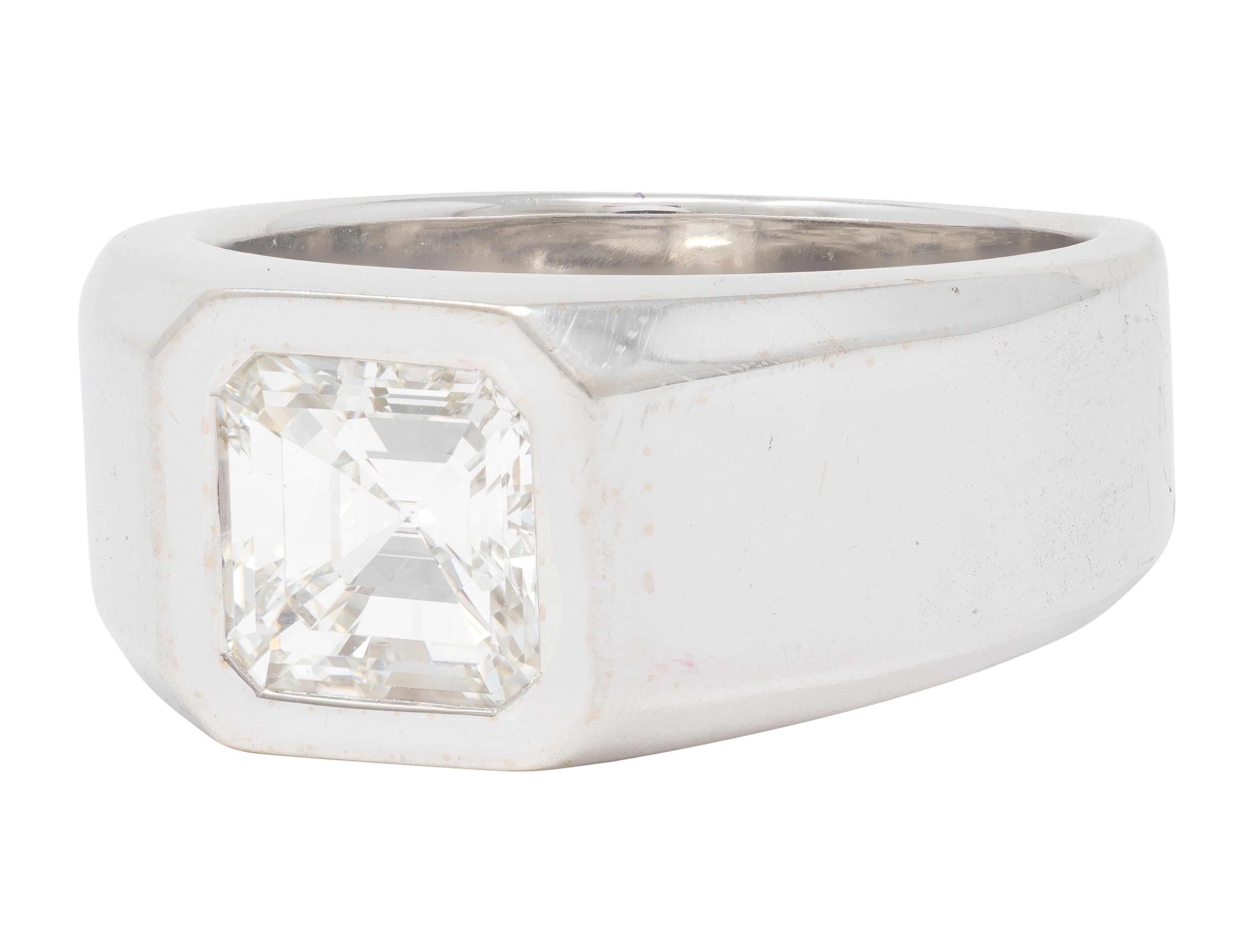 Contemporary 2.11 CTW Asscher Cut Diamond 18K Gold Solitaire Unisex Ring GIA