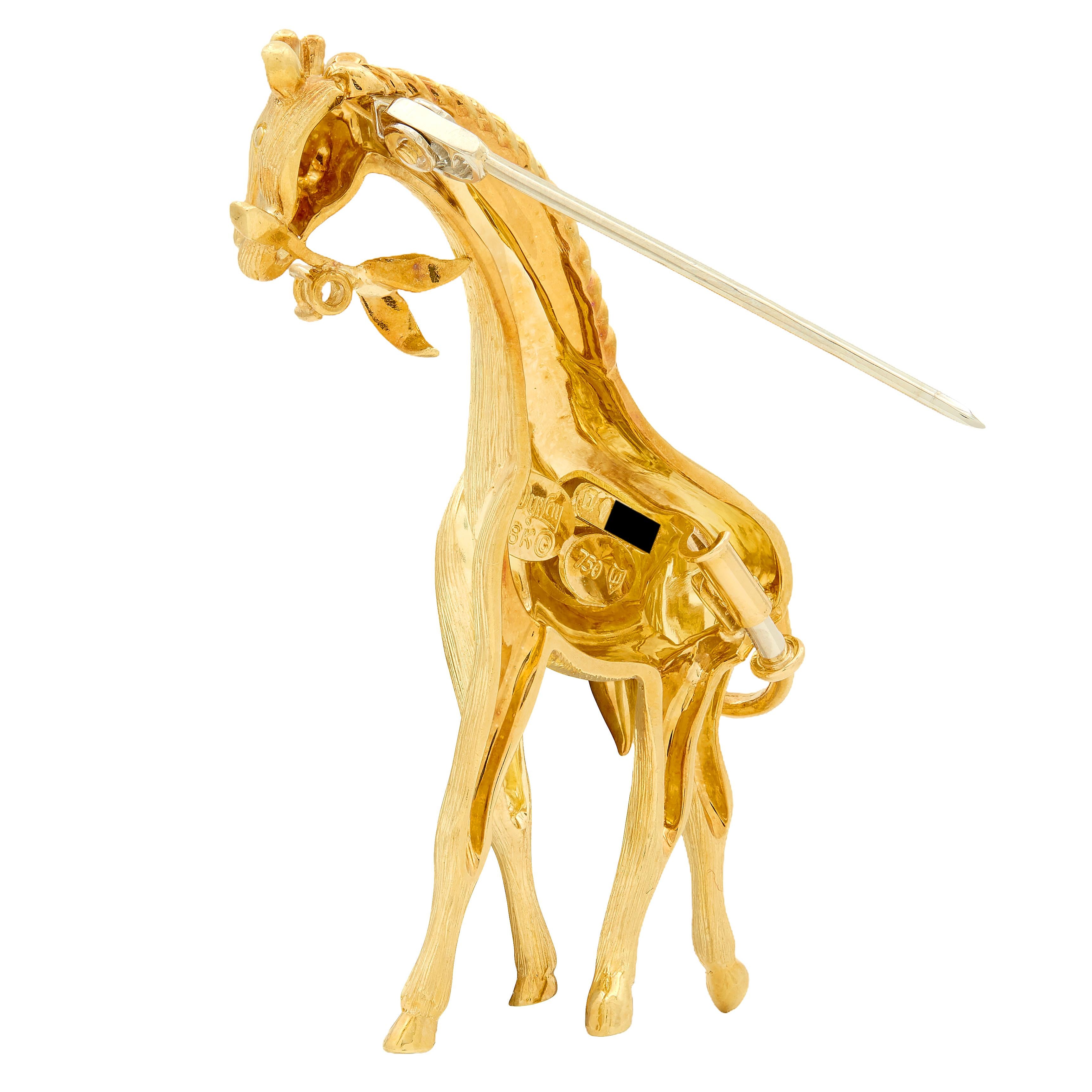 Dunay 1980's Diamond 18 Karat Yellow Gold Vintage Giraffe Brooch