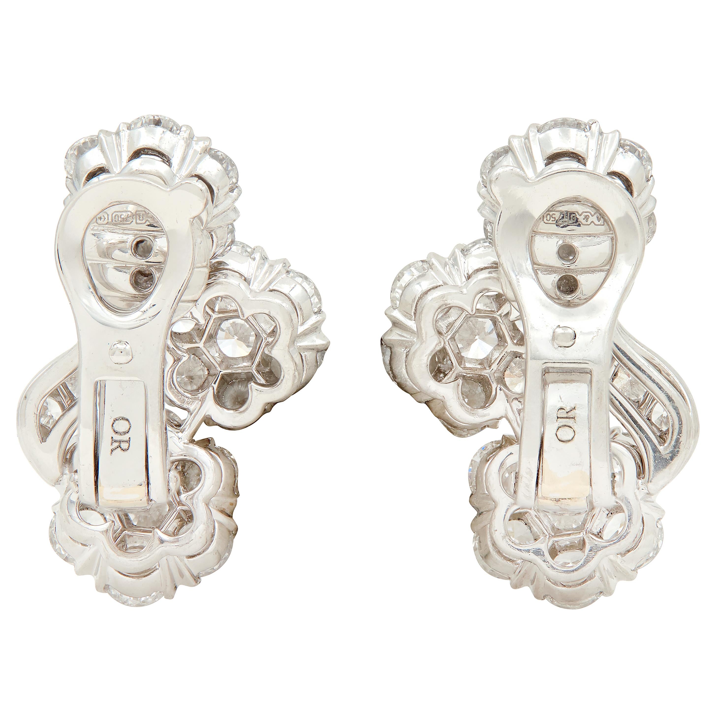 Van Cleef & Arpels 2000s Diamond Platinum Snowflake Cluster Ear-Clip Earrings