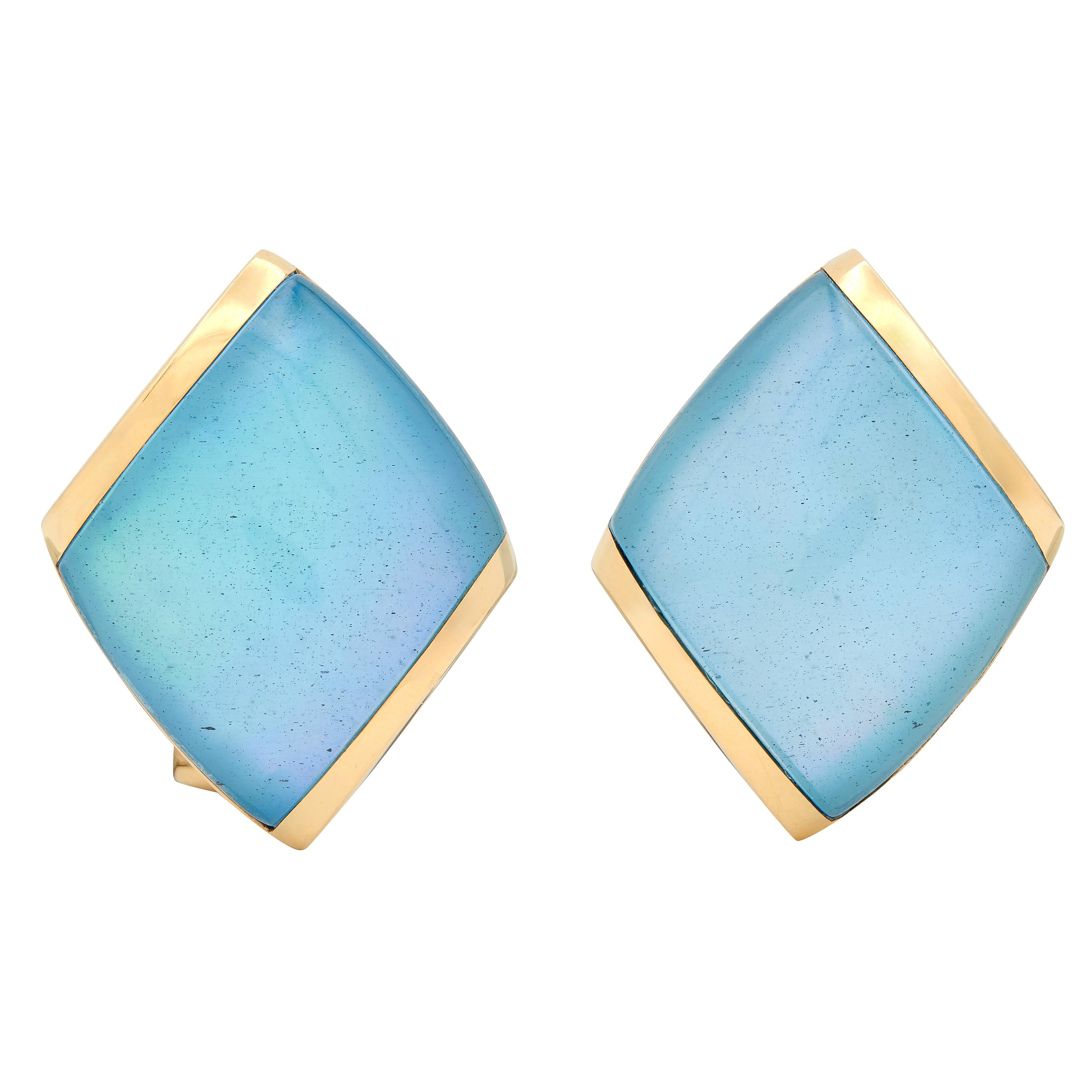Vhernier 2000's Blue Quartz 18 Karat Yellow Gold Plateau Ear-Clip Earrings