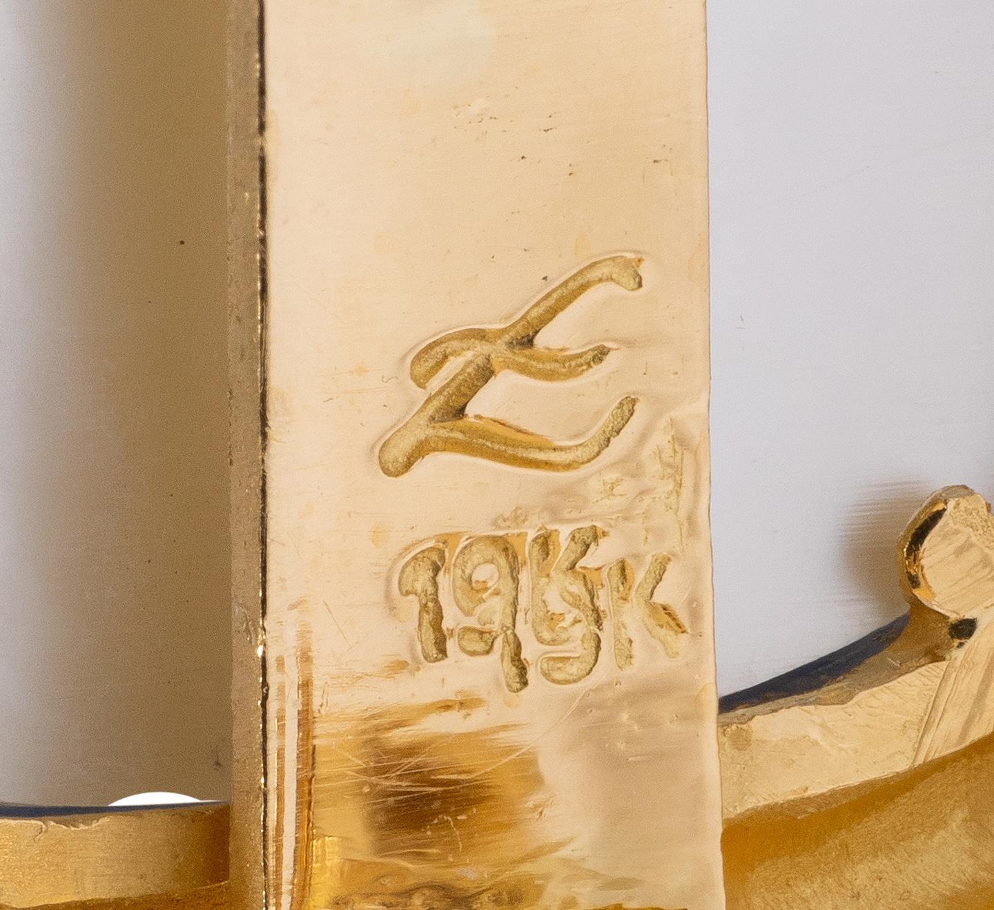 Elizabeth Locke Moonstone Venetian Glass Mother-Of-Pearl 19K Intaglio Earrings