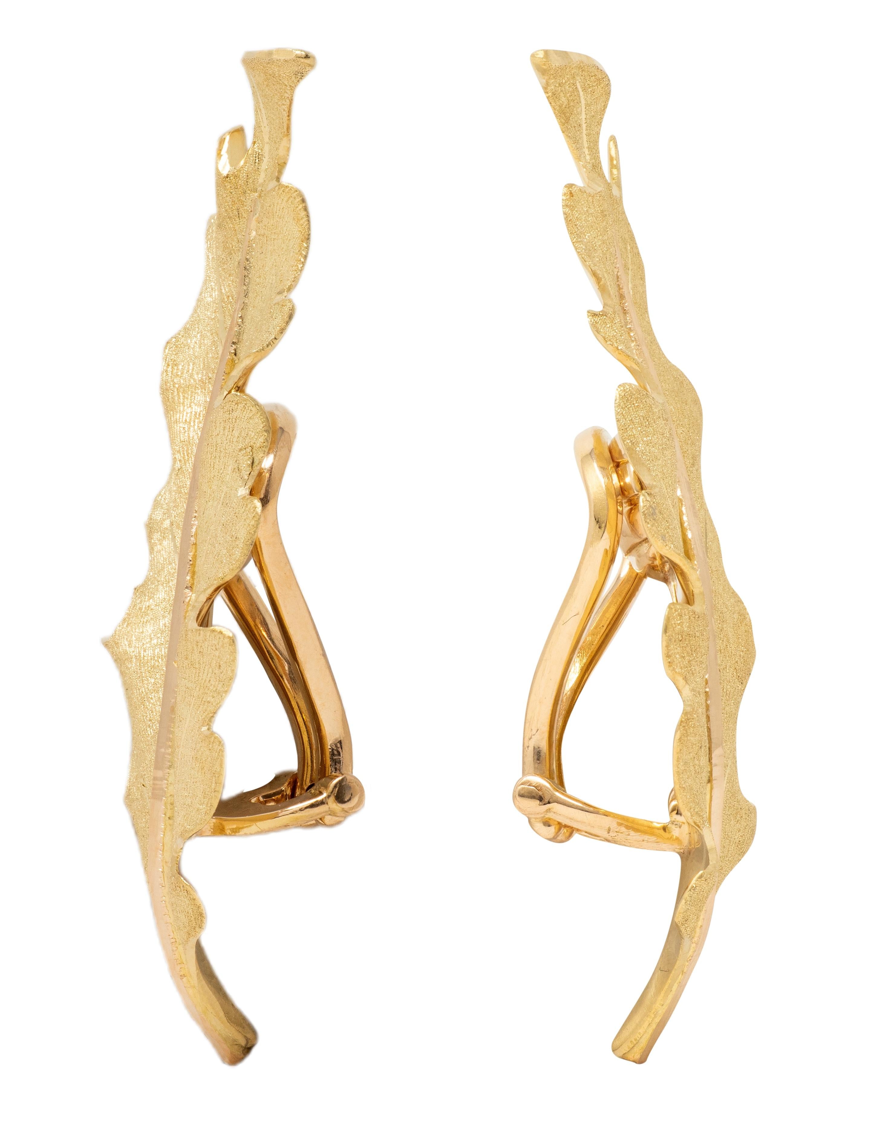 Mario Buccellati 1970's 18 Karat Yellow Gold Vintage Oak Leaf Ear-Clip Earrings