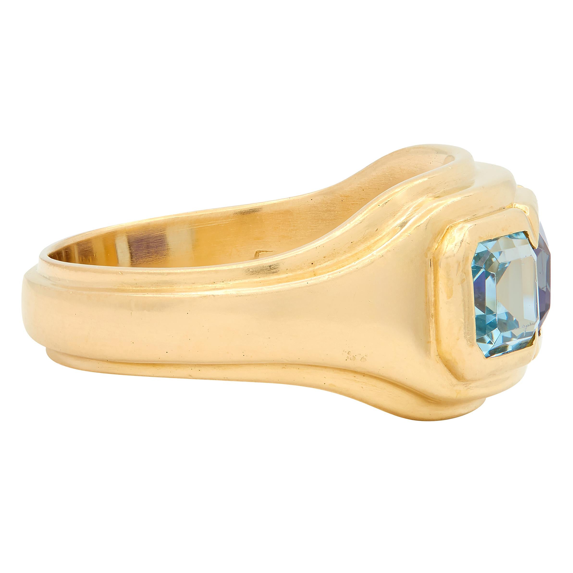 Bulgari 1990's Iolite Aquamarine 18 Karat Yellow Gold Vintage Three Stone Ring