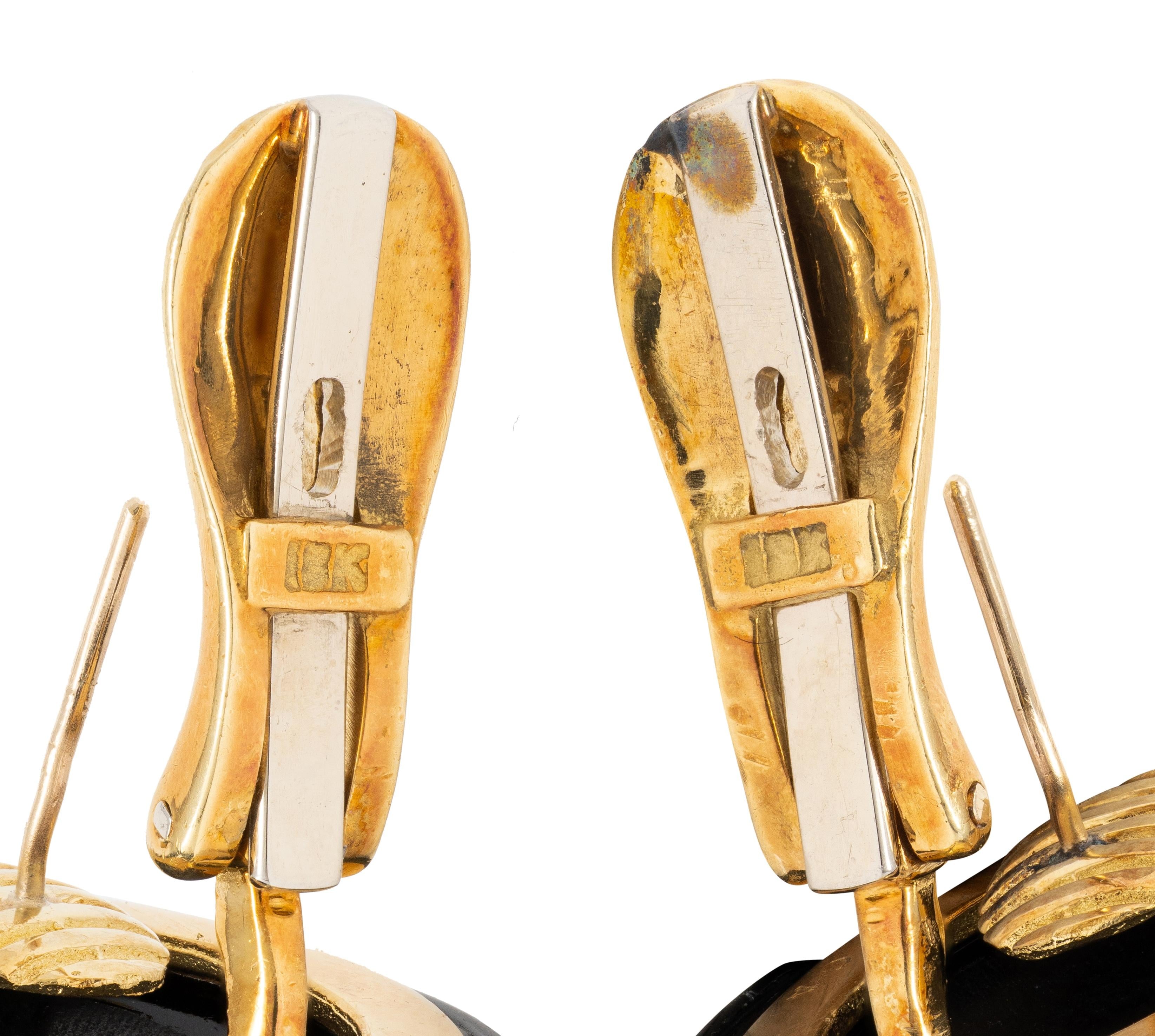 Van Cleef & Arpels 1980's Diamond Onyx 18K Yellow Gold Vintage Dome Earrings