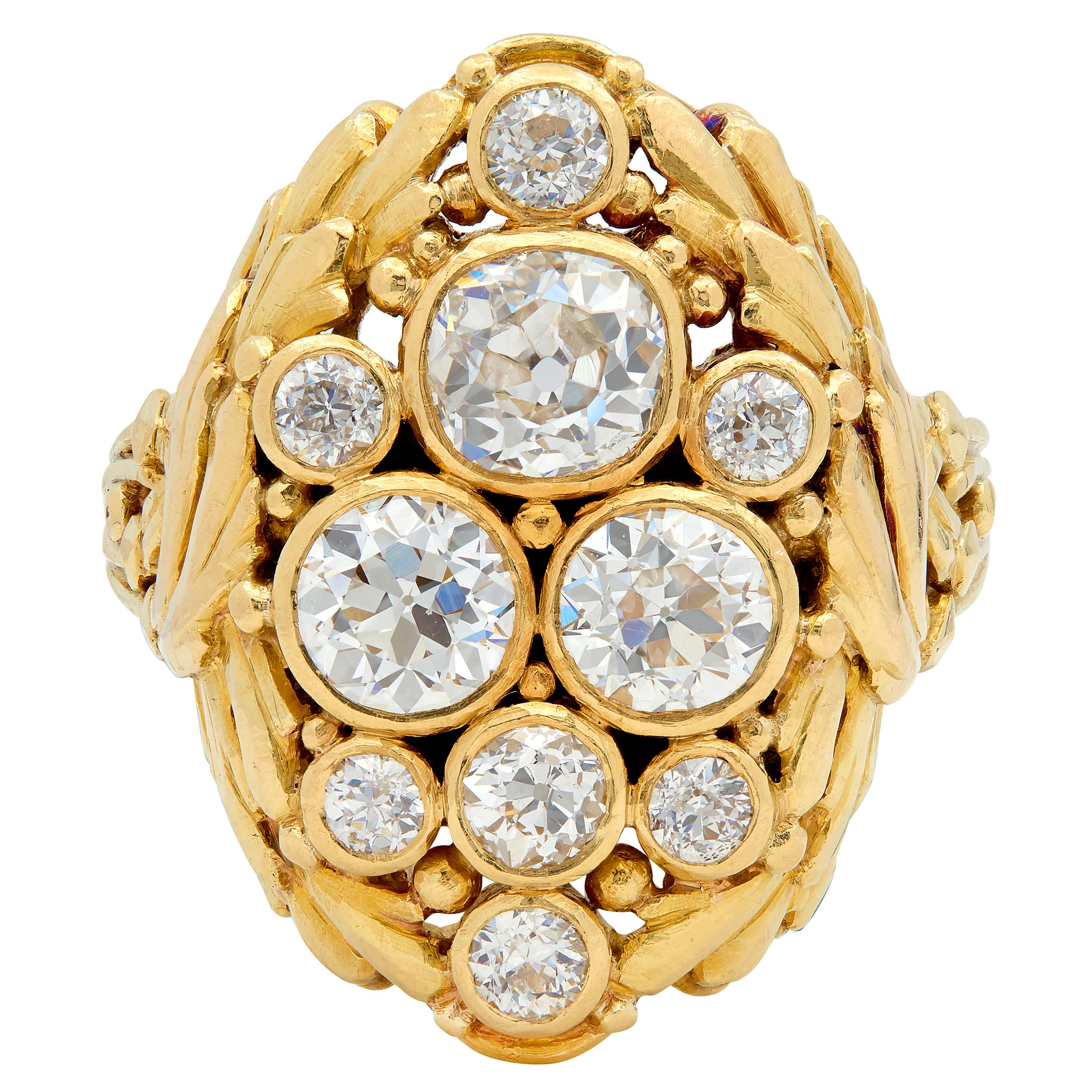 Art Nouveau 2.34 CTW Diamond 18 Karat Yellow Gold Antique Nest Cluster Ring