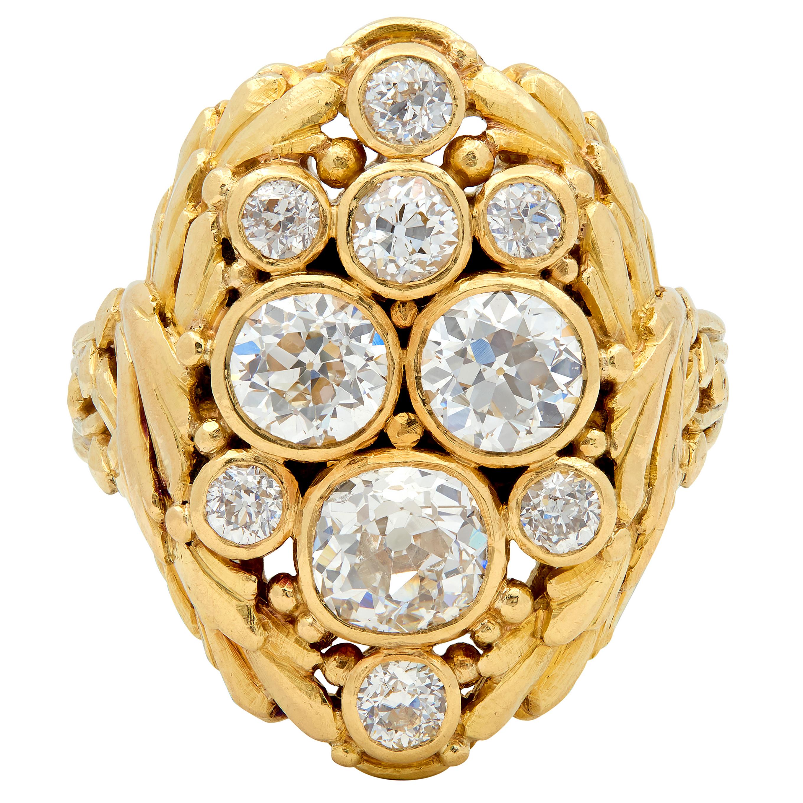 Art Nouveau 2.34 CTW Diamond 18 Karat Yellow Gold Antique Nest Cluster Ring