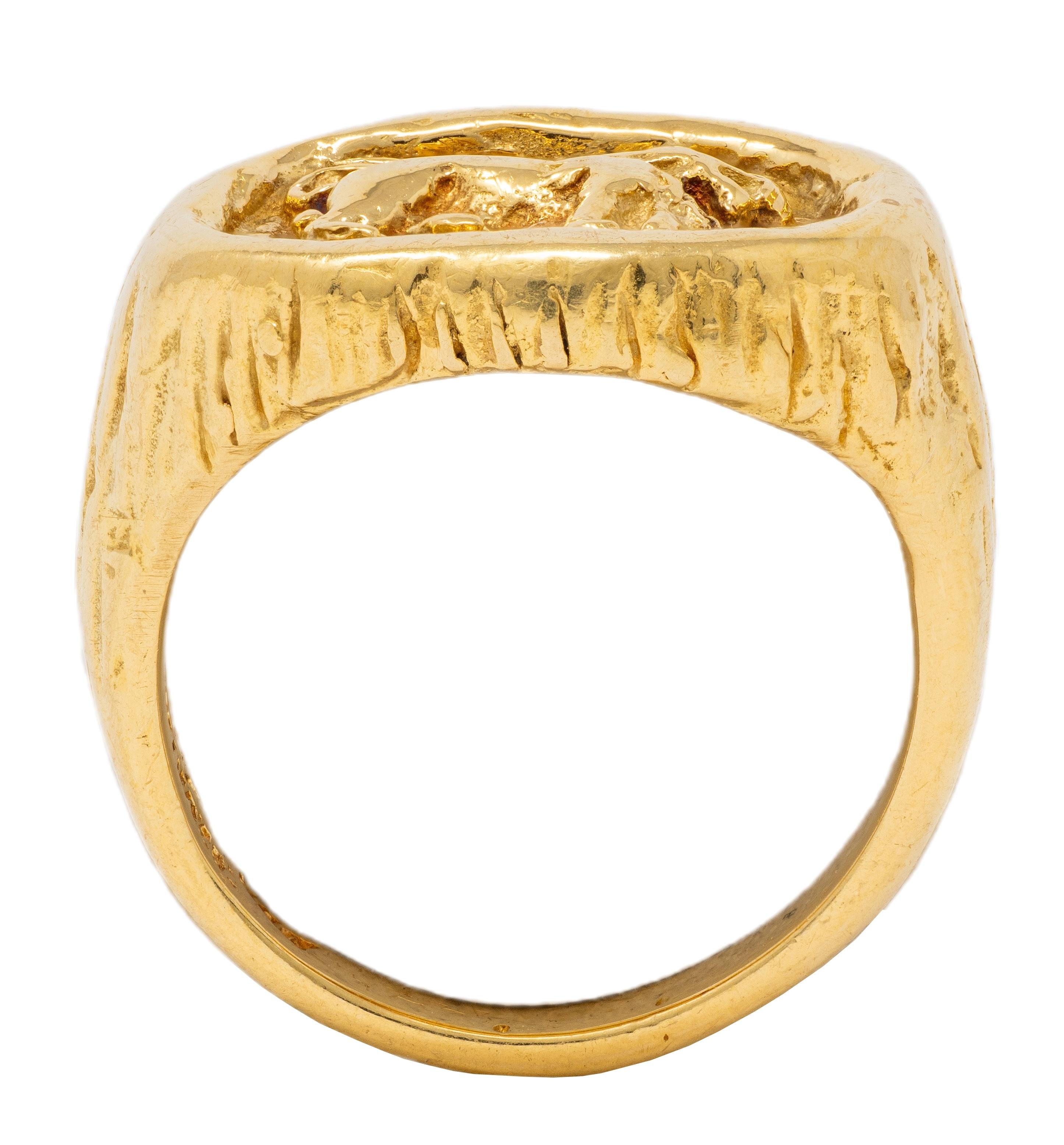 Tiffany & Co. 1960's 18 Karat Yellow Gold Vintage Lion Signet Ring