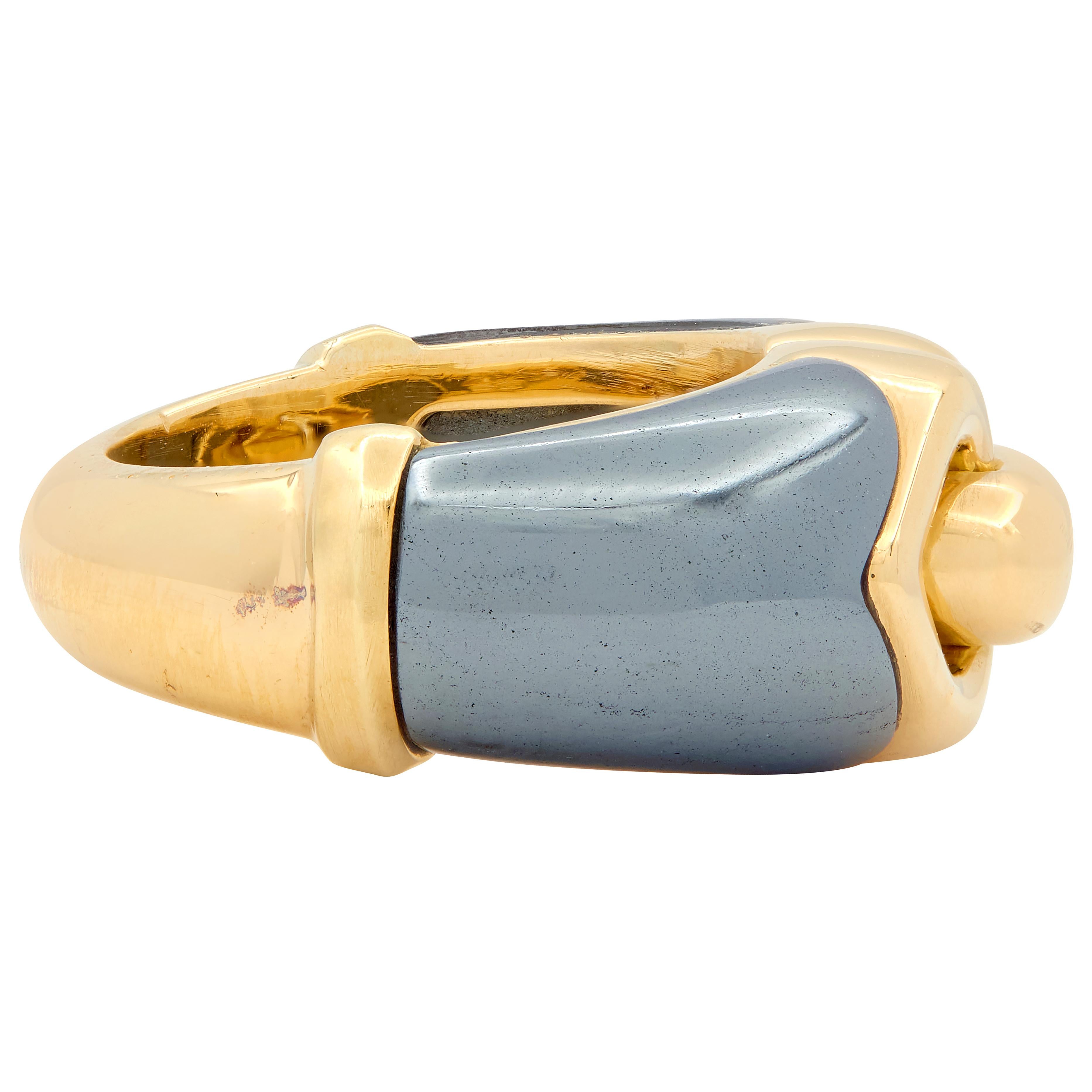 Bulgari 1980's Hematite 18 Karat Yellow Gold Vintage Doppio Cuore Ring
