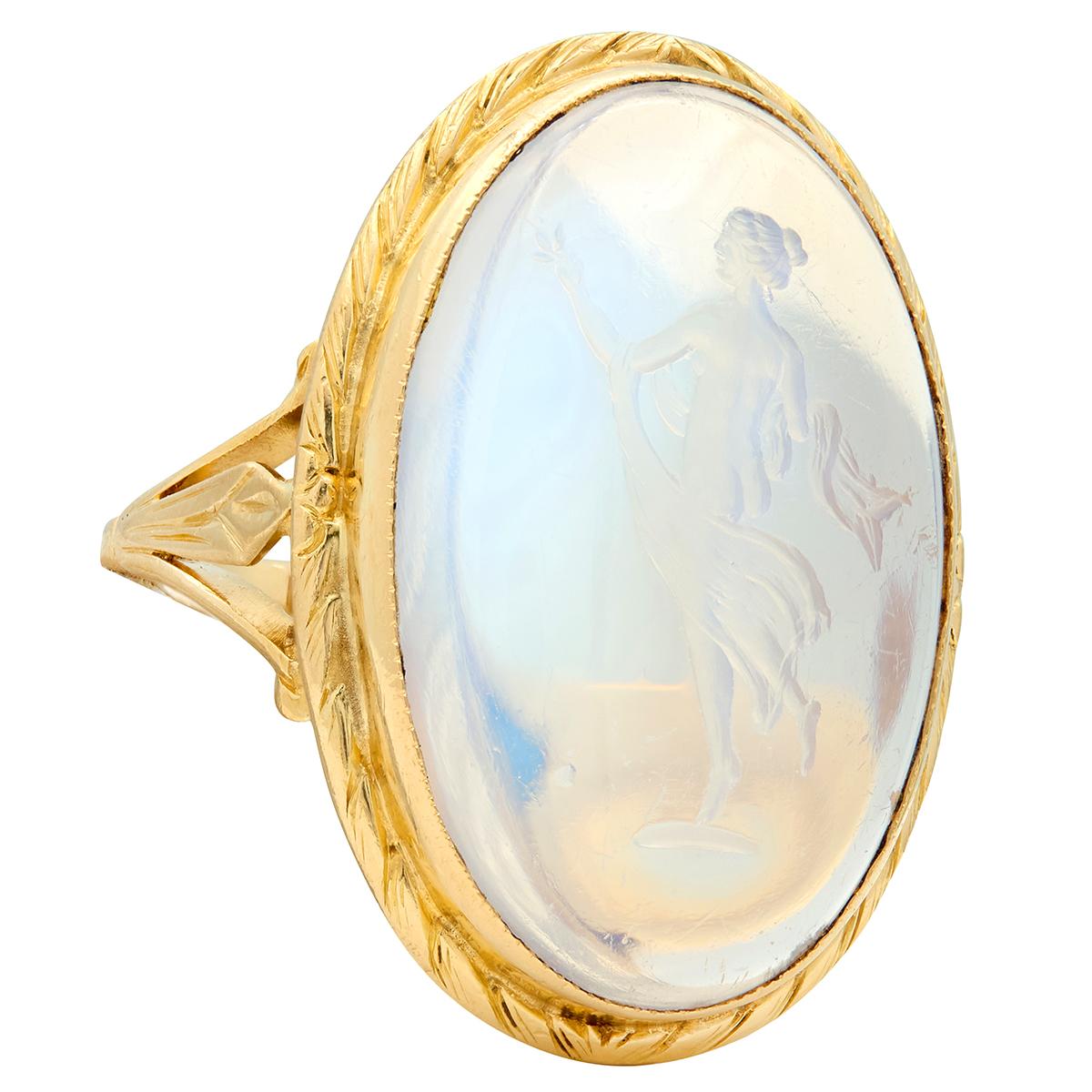 Victorian Moonstone 18 Karat Yellow Gold Antique Neoclassical Intaglio Ring