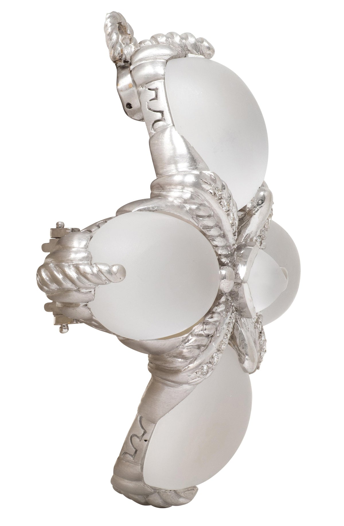 Judith Ripka Diamond Moonstone 18 Karat White Gold Quatrefoil Brooch