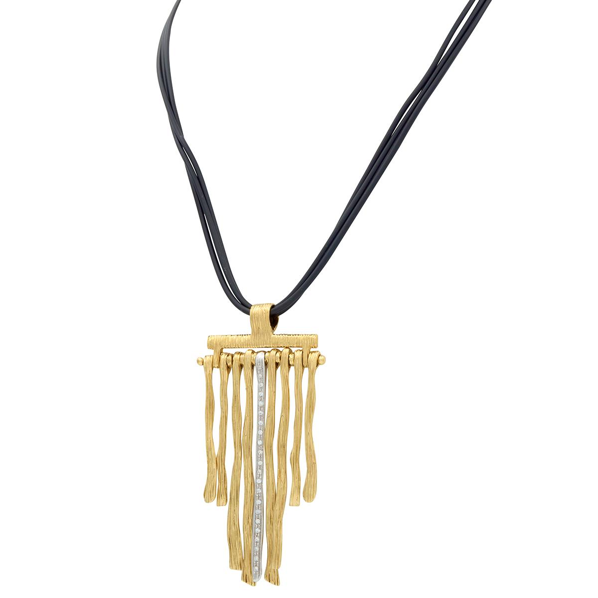 Roberto Coin 2000's Diamond 18K Gold Contemporary Elephantino Pendant Necklace