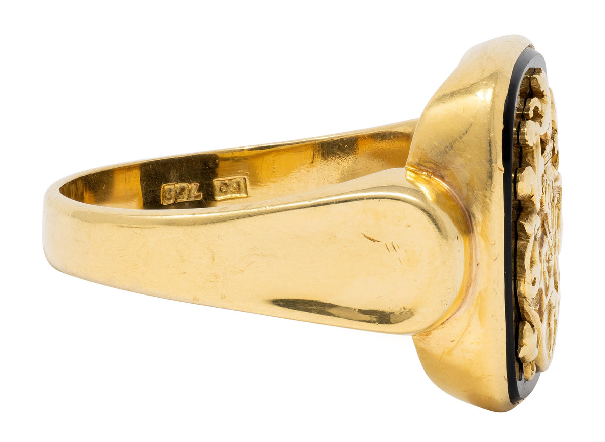 1970's Onyx 18 Karat Yellow Gold Vintage Heraldic Crest Unisex Signet Ring