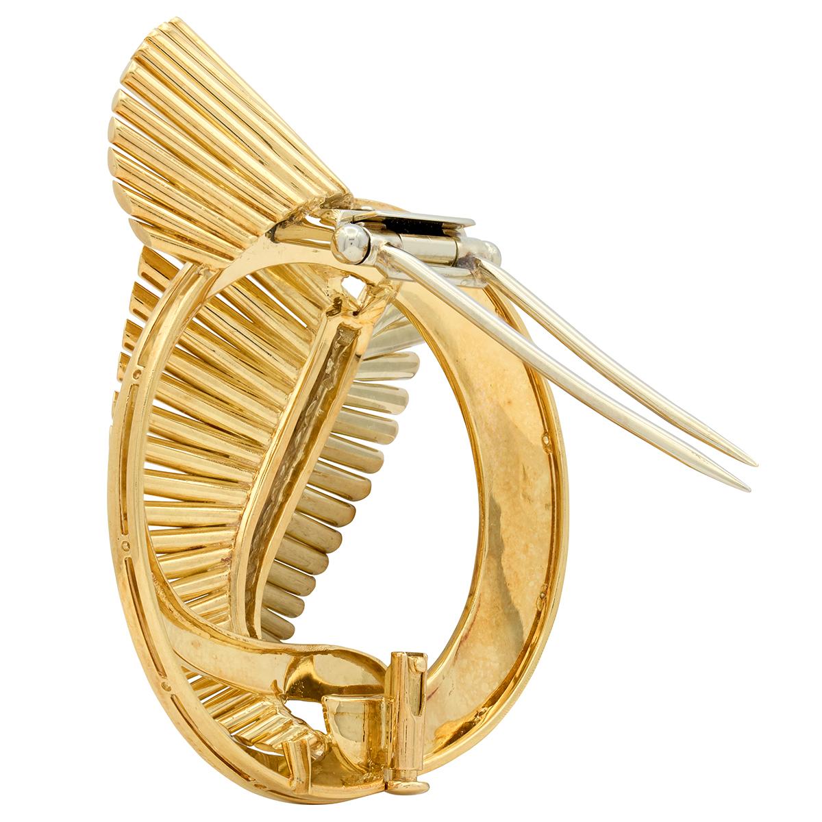 Gubelin Mid-Century Diamond 18 Karat Yellow Gold Platinum Vintage Scroll Brooch
