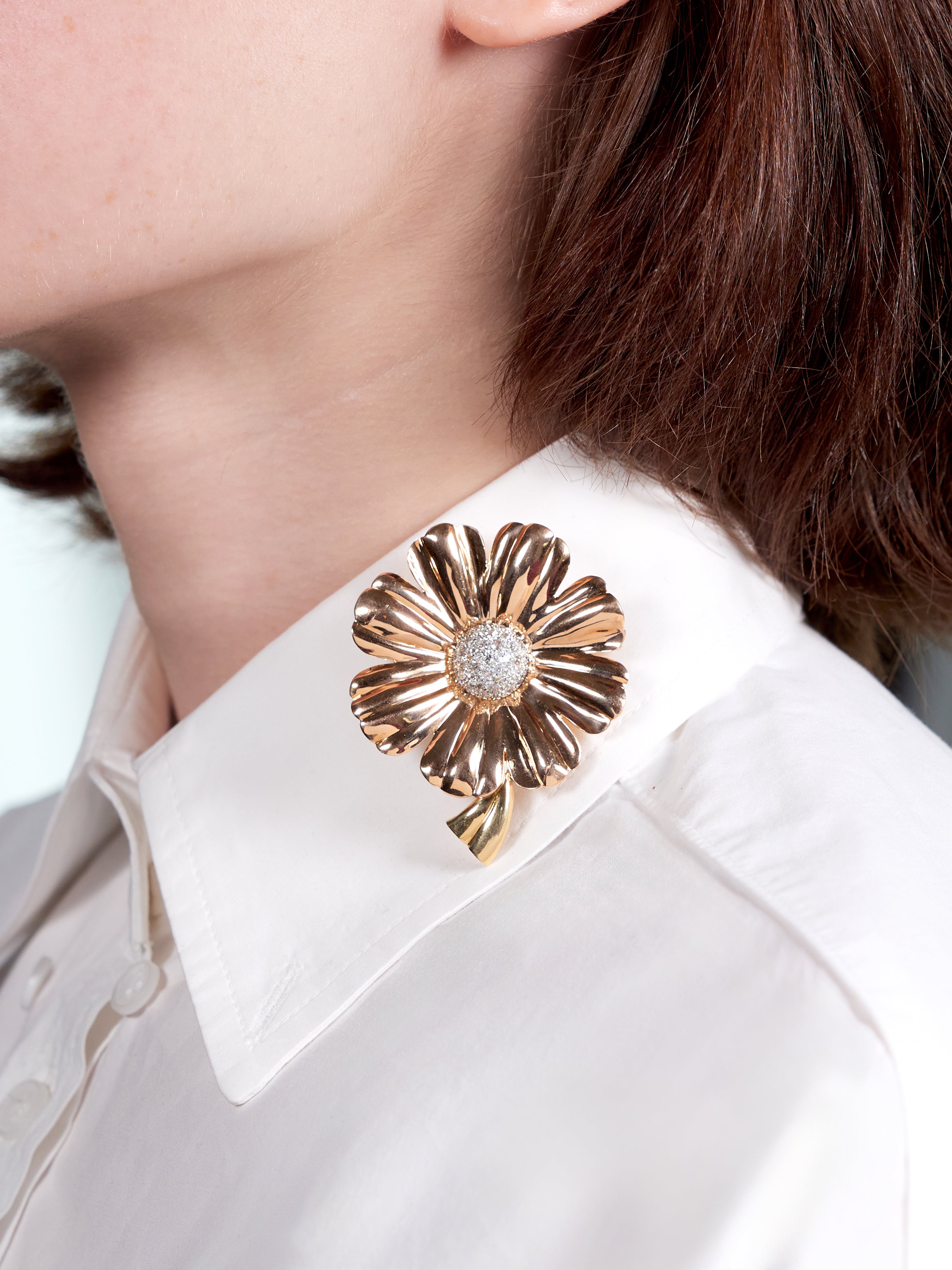 Retro 1.46 CTW Diamond 14 Karat Tri-Gold Vintage Daisy Flower Brooch