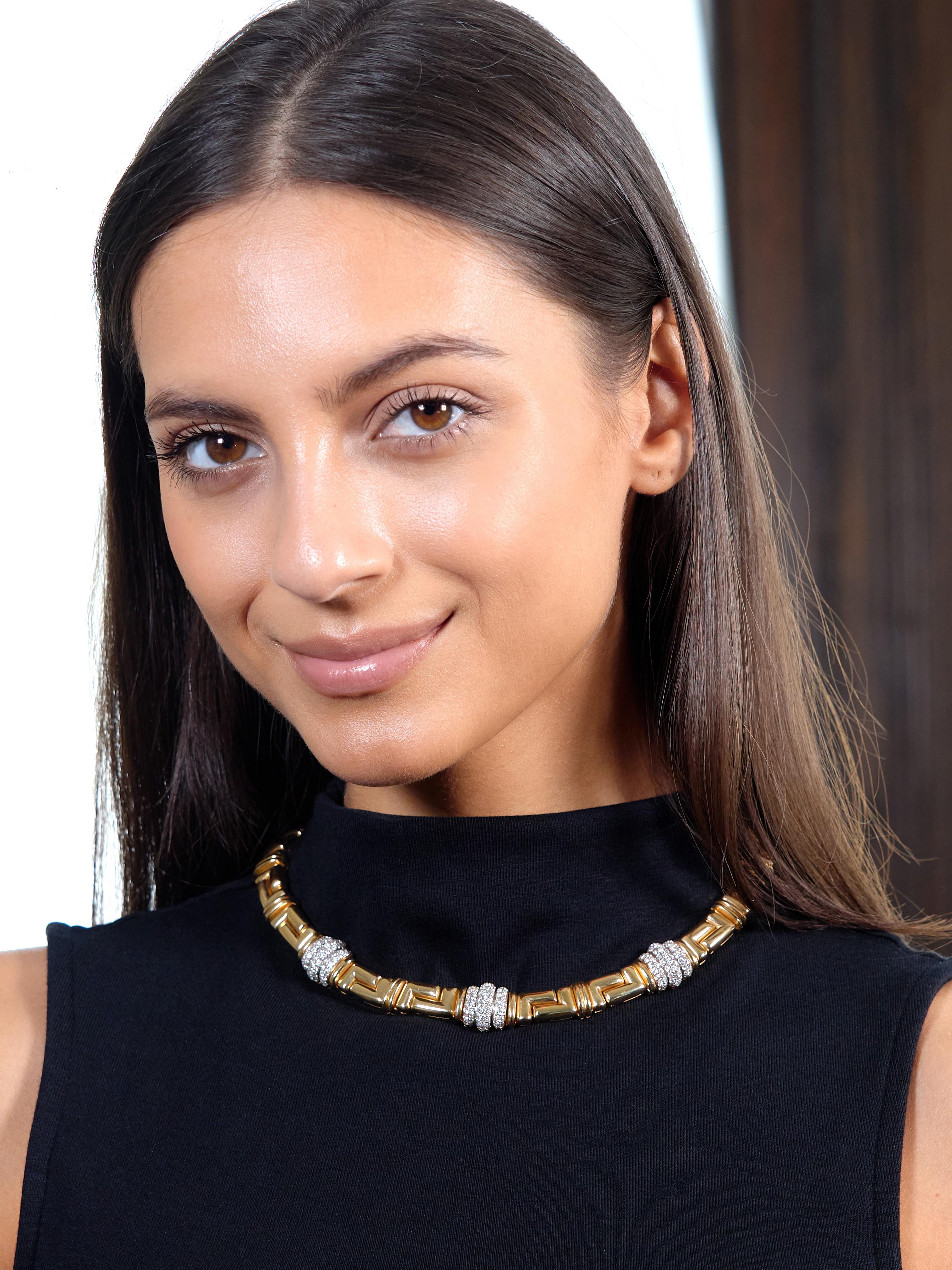 Bulgari 4.50 CTW Diamond 18 Karat Yellow Gold Geometric Vintage Collar Necklace