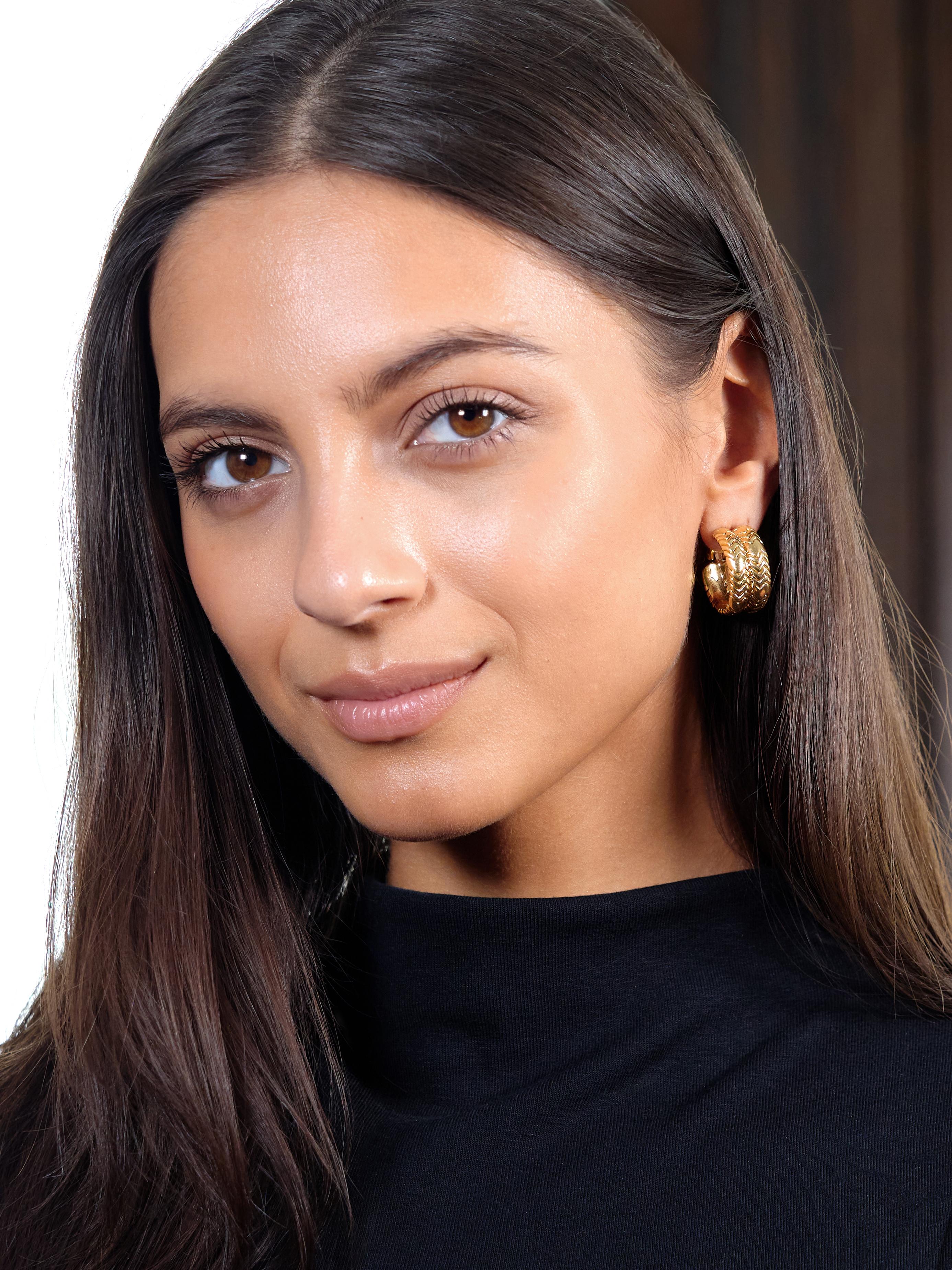 Bulgari 1990's 18 Karat Yellow Gold Vintage Spiga J-Hoop Earrings