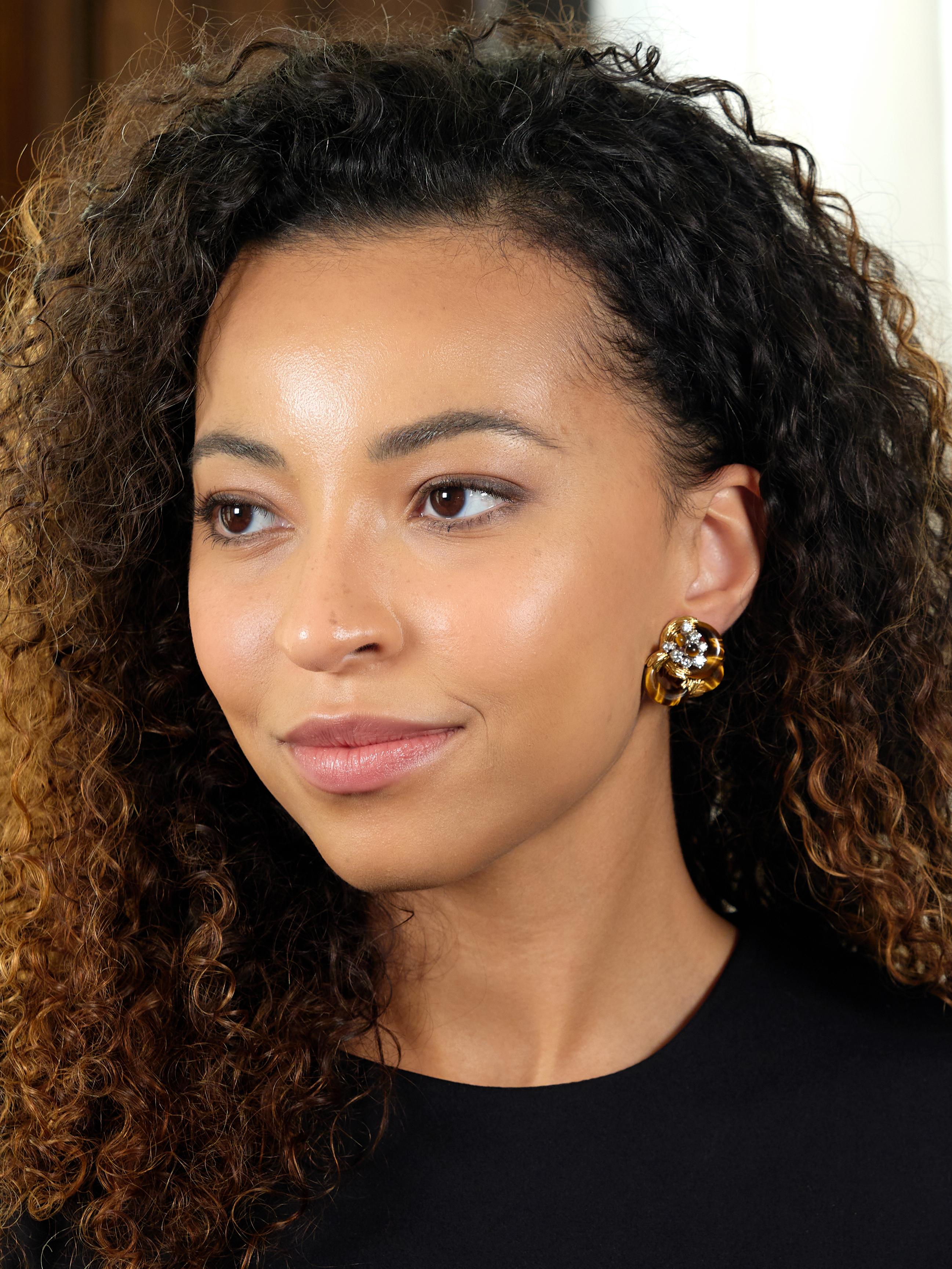 Kutchinsky 1974 Diamond Tiger's Eye 18K Gold Vintage Loop Ear-Clip Earrings