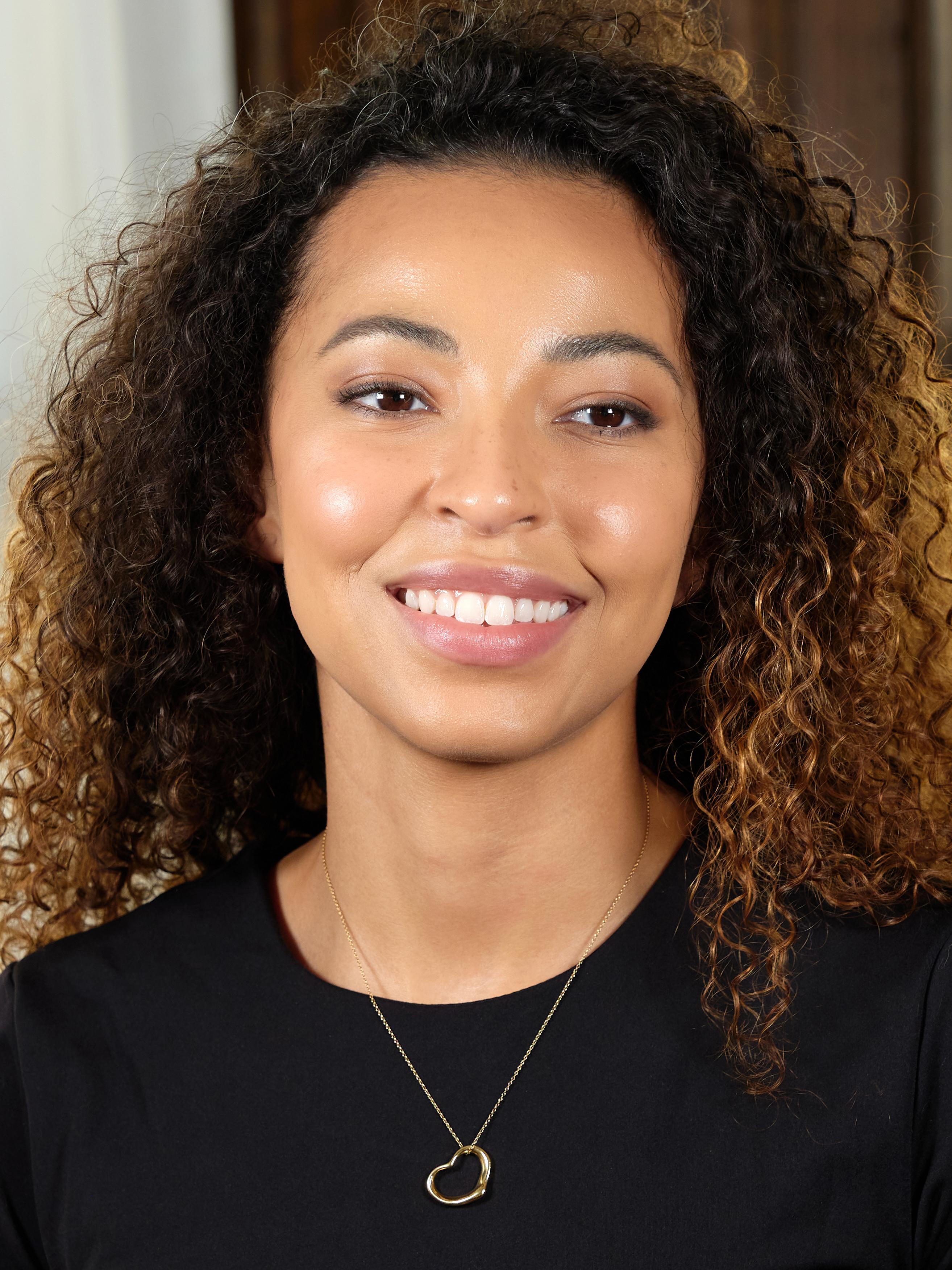 Elsa Peretti Tiffany & Co. 18 Karat Yellow Gold Open Heart Pendant Necklace