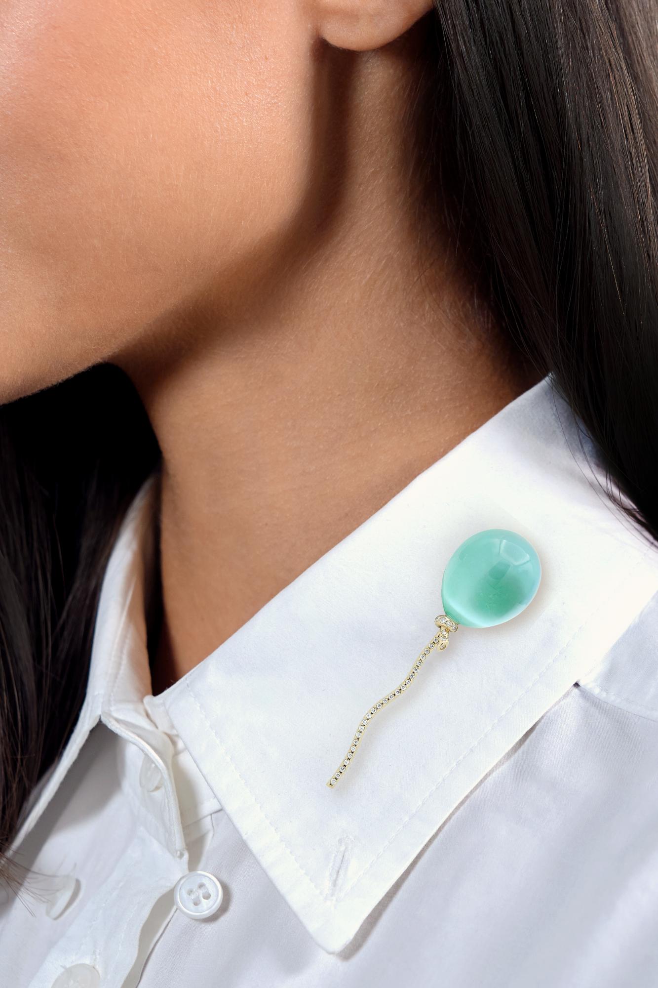 Vhernier Diamond Quartz Mother-of-Pearl 18K Gold Balloon Palloncino Brooch