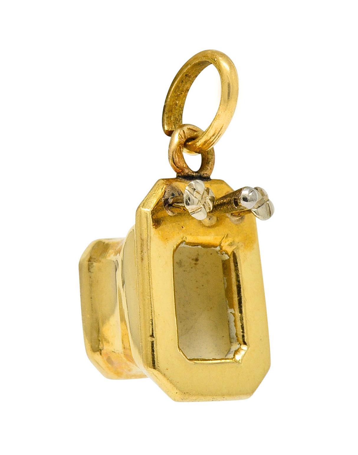 French Art Deco Enamel 18 Karat Gold Powder Room Bidet Charm