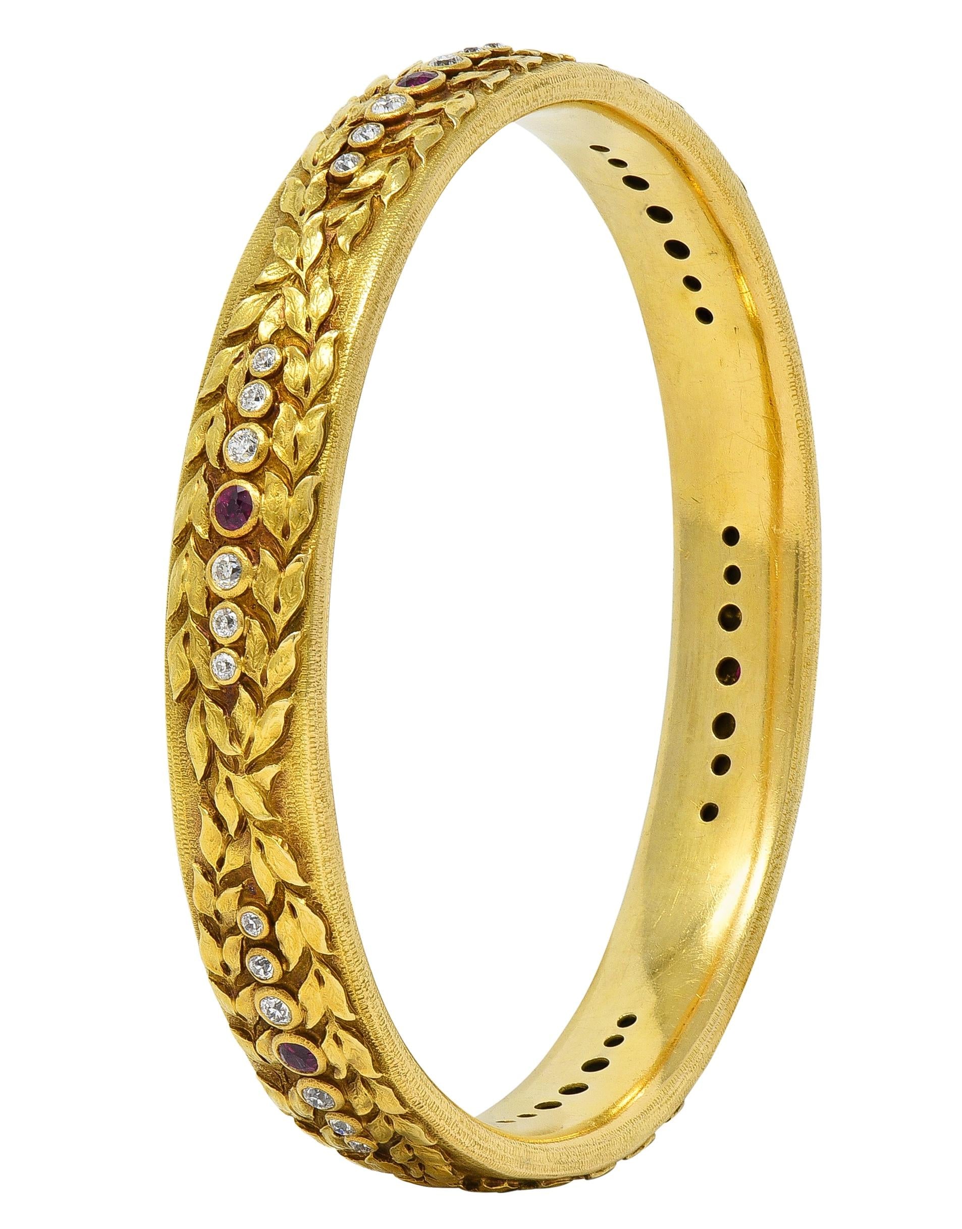 Victorian 3.00 CTW Ruby Diamond 18K Yellow Gold Antique Laurel Bangle Bracelet