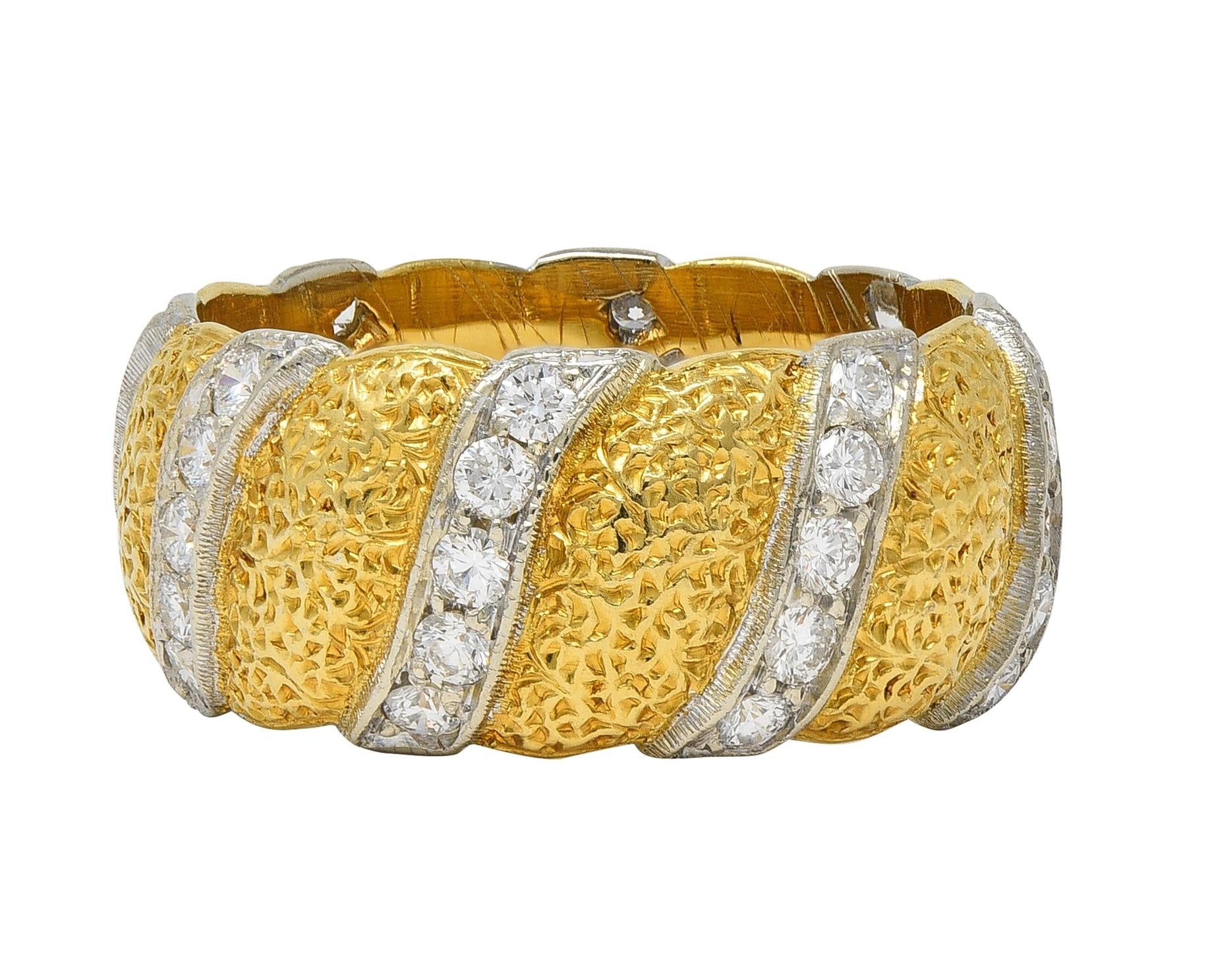Buccellati 1980's 1.20 CTW Diamond 18K Gold Eternelle Textured Vintage Band Ring