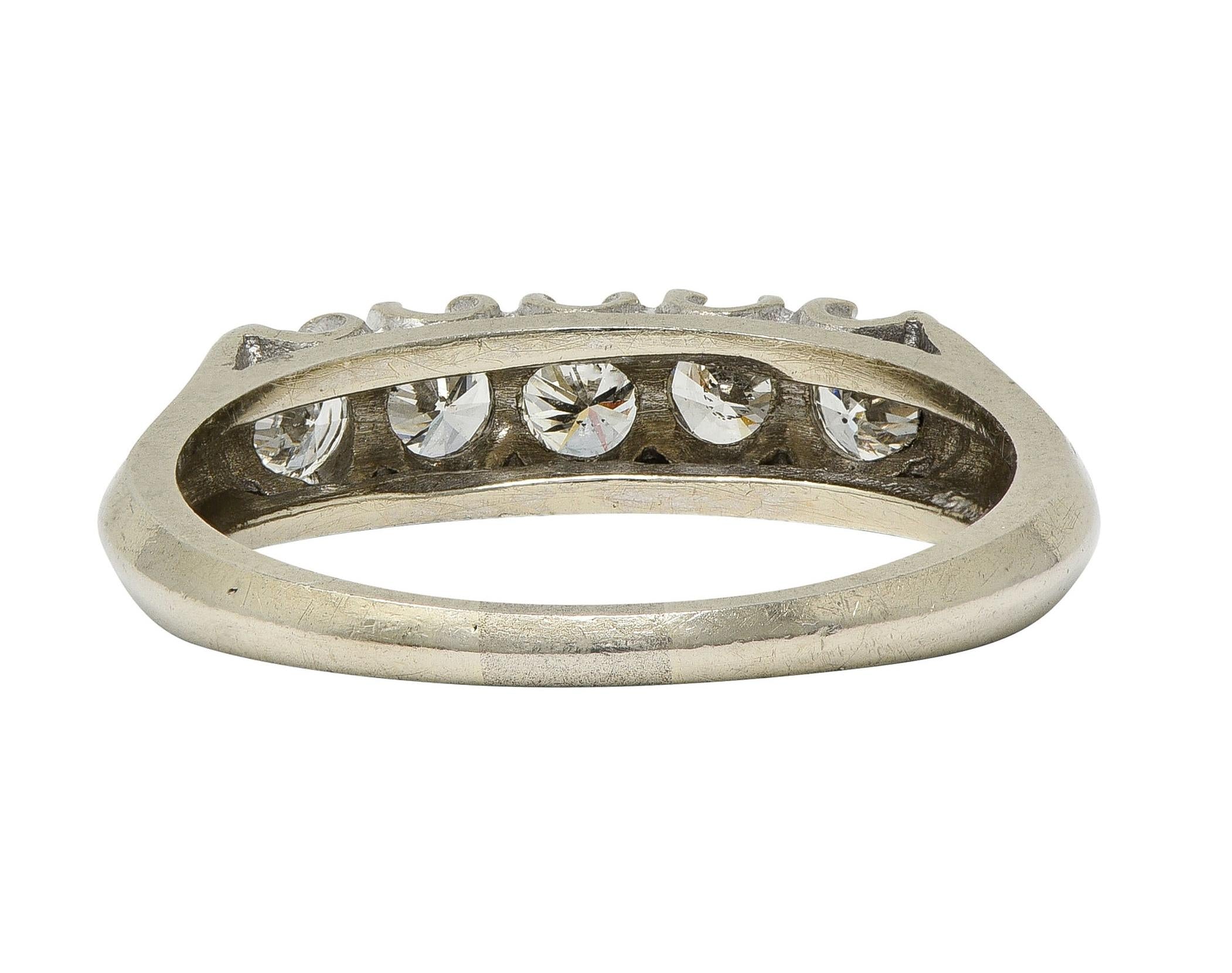 Mid-Century Transitional Diamond 14K Gold Vintage Fishtail Wedding Band Ring