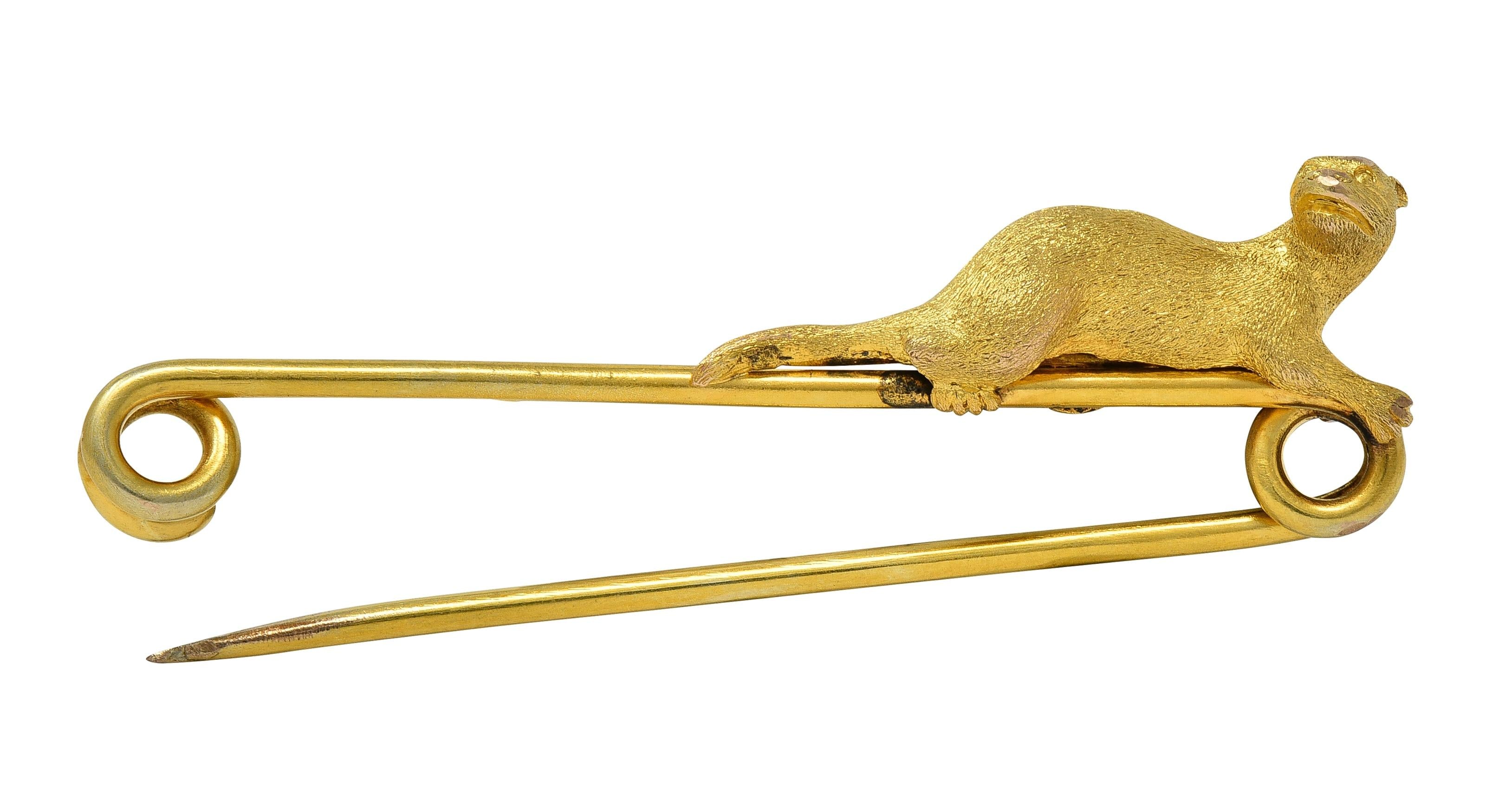 Edwardian 14 Karat Yellow Gold Antique Otter Bar Pin Unisex Brooch