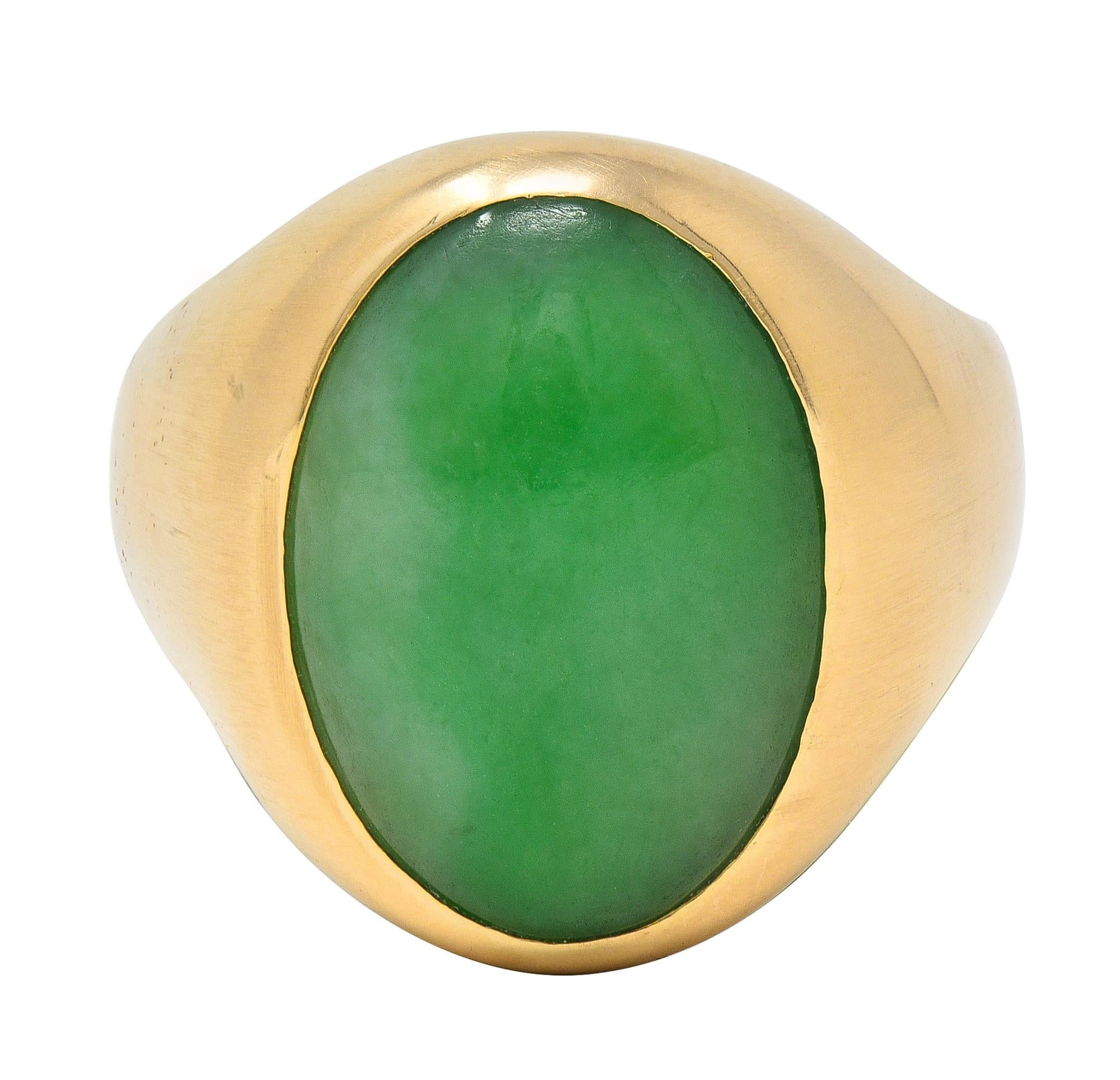 Early Art Deco Jade 14 Karat Yellow Gold Antique Signet Ring