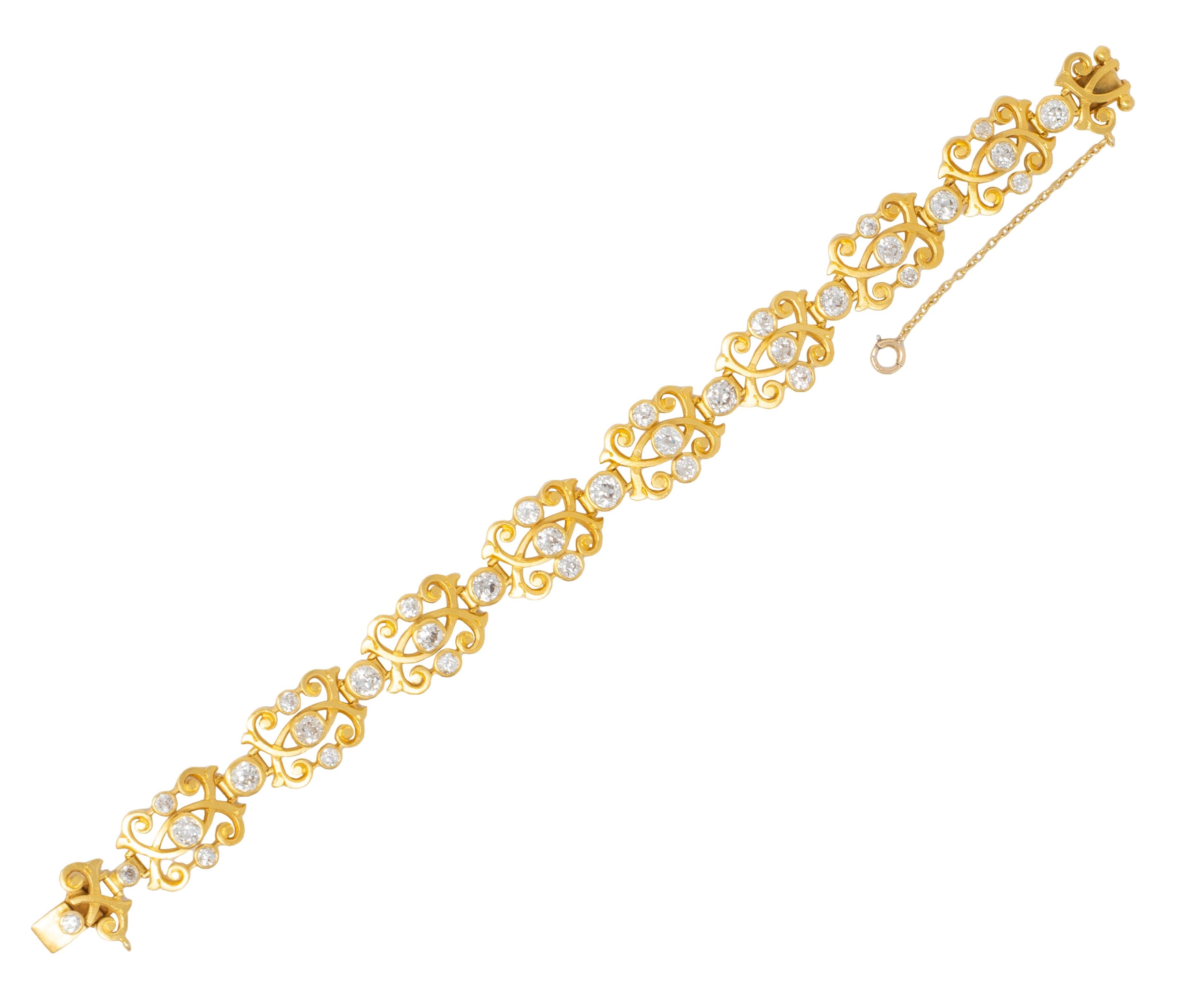 Art Nouveau 6.50 CTW Diamond 18K Yellow Gold Antique Scrolling Link Bracelet