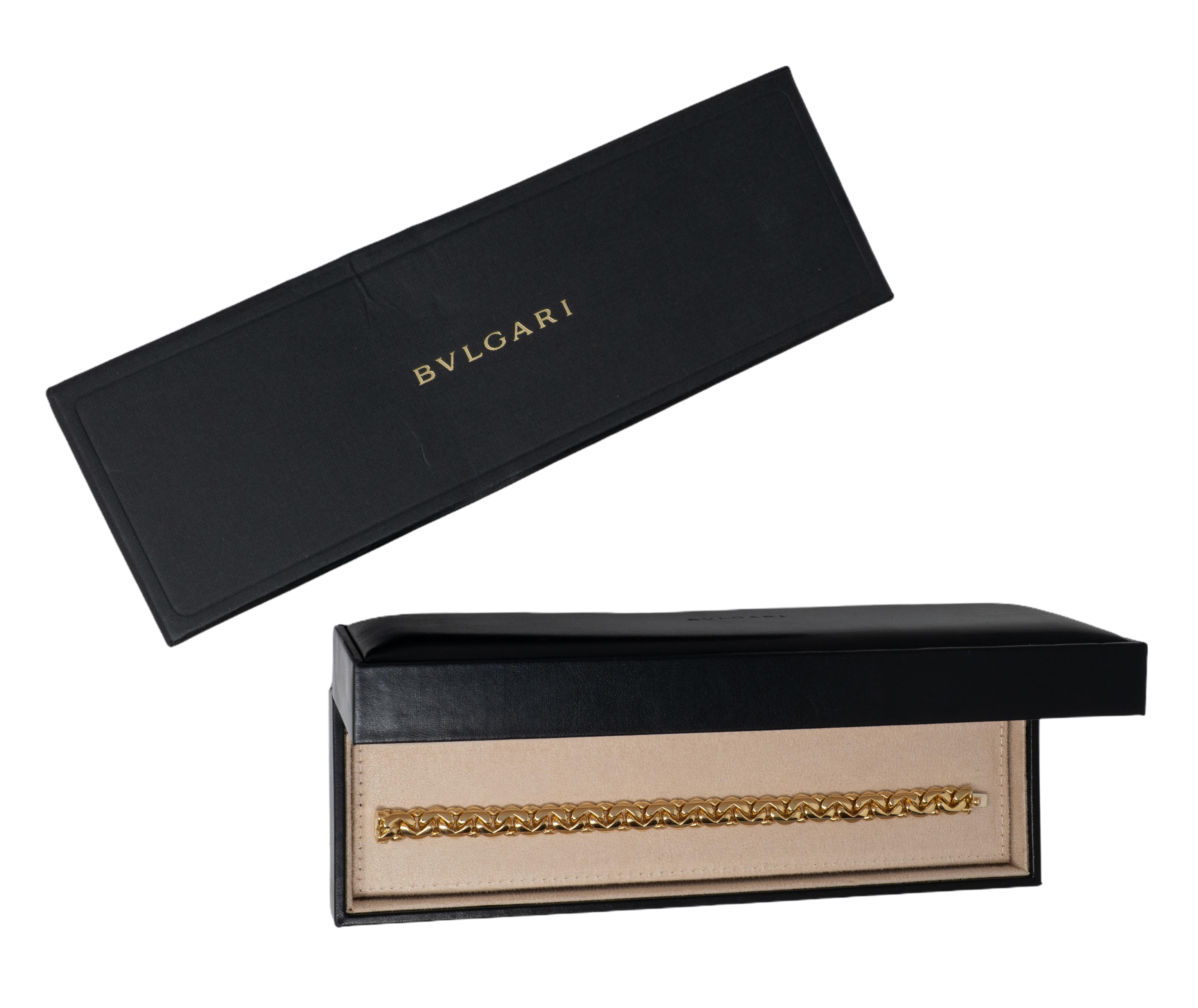 Bulgari 1970's 18 Karat Yellow Gold Vintage Chestnut Unisex Link Bracelet