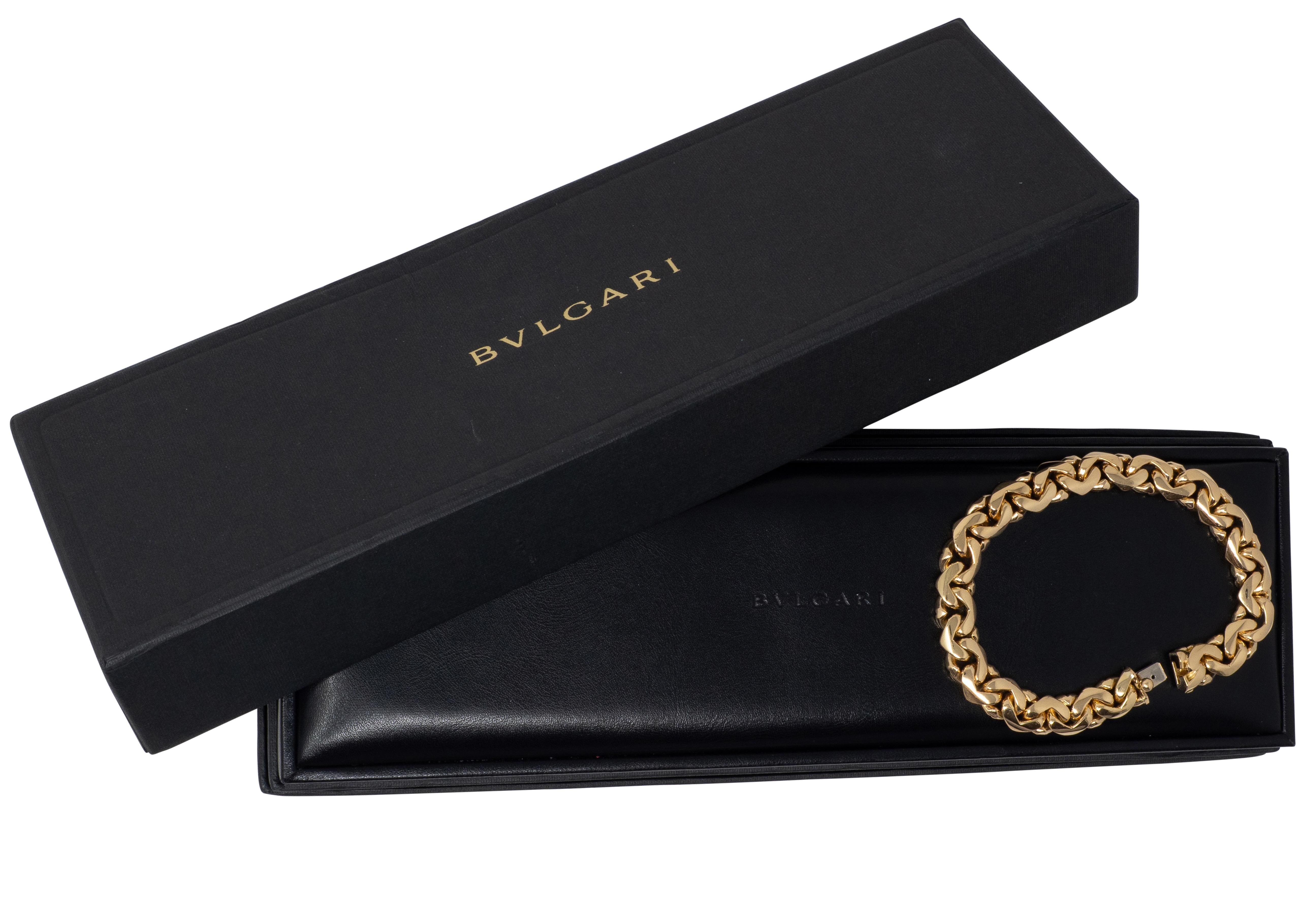 Bulgari 1970's 18 Karat Yellow Gold Vintage Chestnut Unisex Link Bracelet