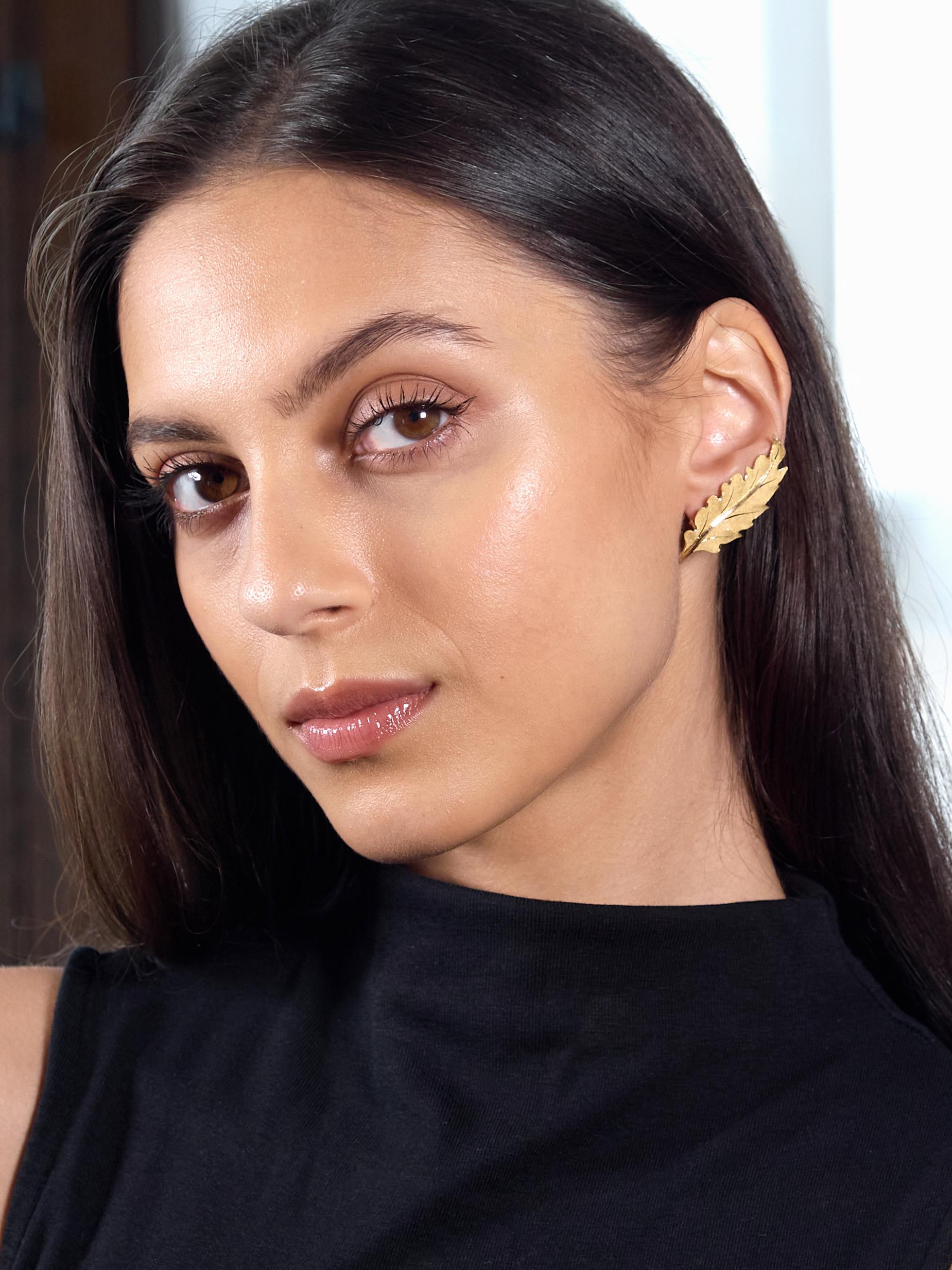 Mario Buccellati 1970's 18 Karat Yellow Gold Vintage Oak Leaf Ear-Clip Earrings