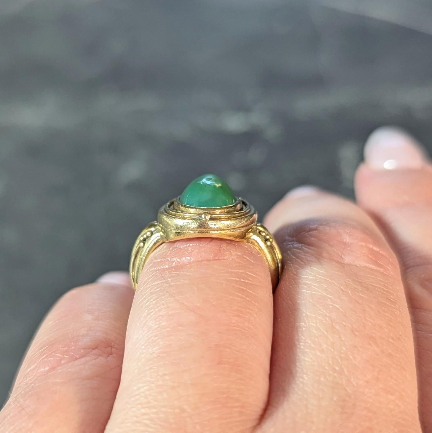 Art Nouveau Jadeite Jade 18 Karat Yellow Gold Antique Signet Ring