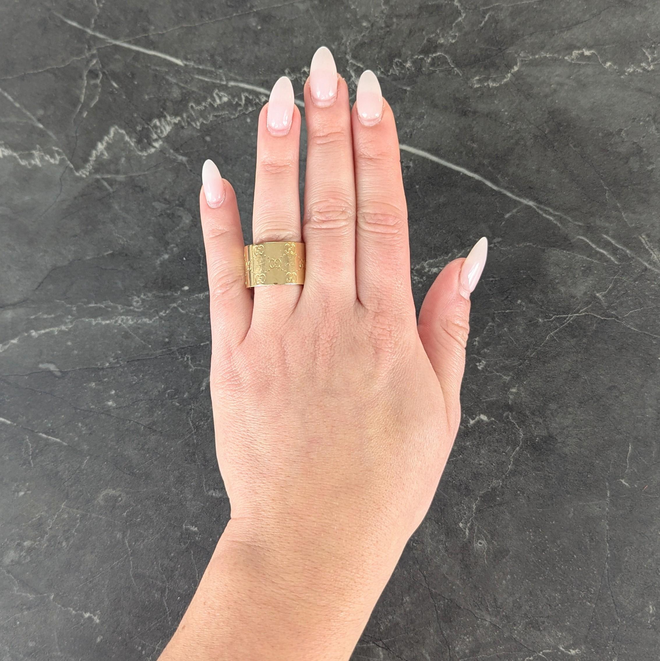 Gucci Contemporary 18 Karat Yellow Gold Icon Wide Band Ring