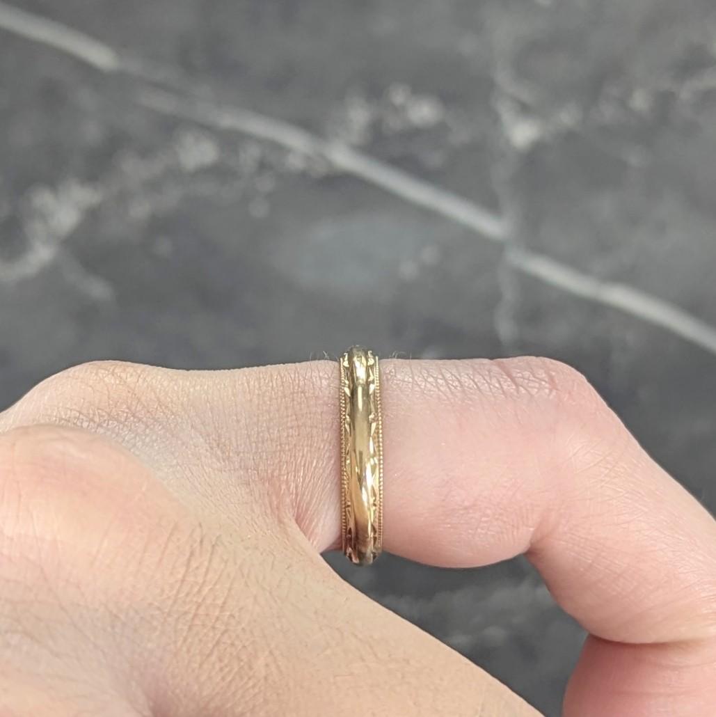 Late Art Deco 14 Karat Yellow Gold Vintage Wedding Band Ring