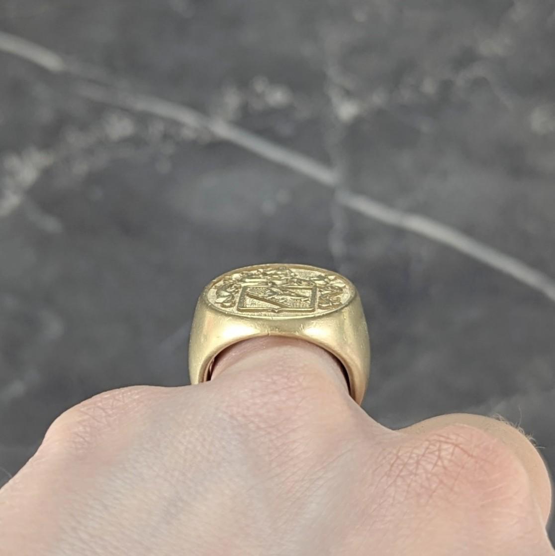 Tiffany & Co. 18 Karat Yellow Gold Vintage Heraldry Unisex Signet Ring