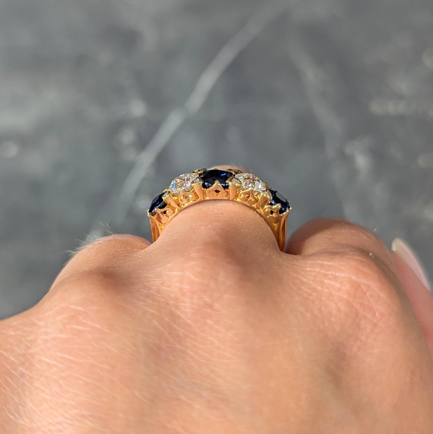 Victorian 3.84 CTW Sapphire Diamond 18 Karat Yellow Gold Antique Spade Band Ring