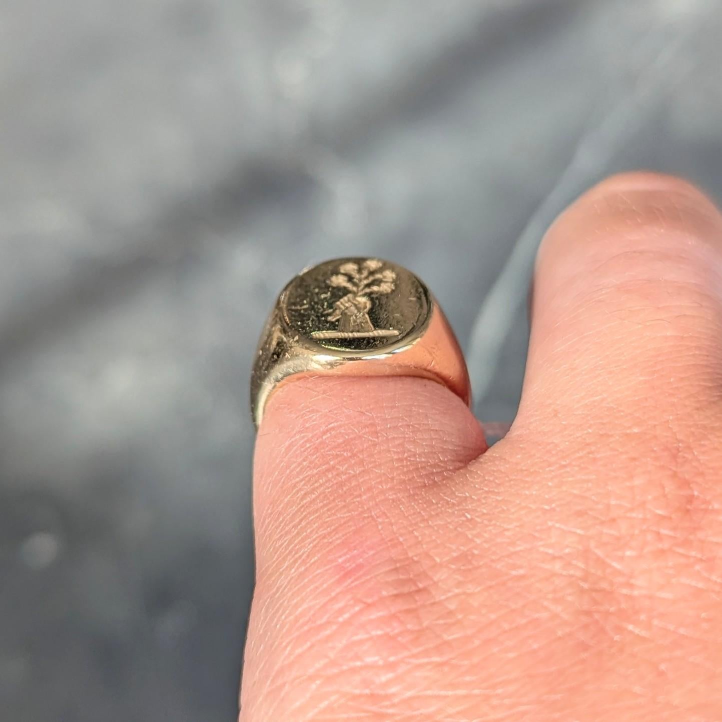 Birks Victorian 14 Karat Yellow Gold Antique Unisex Intaglio Signet Ring