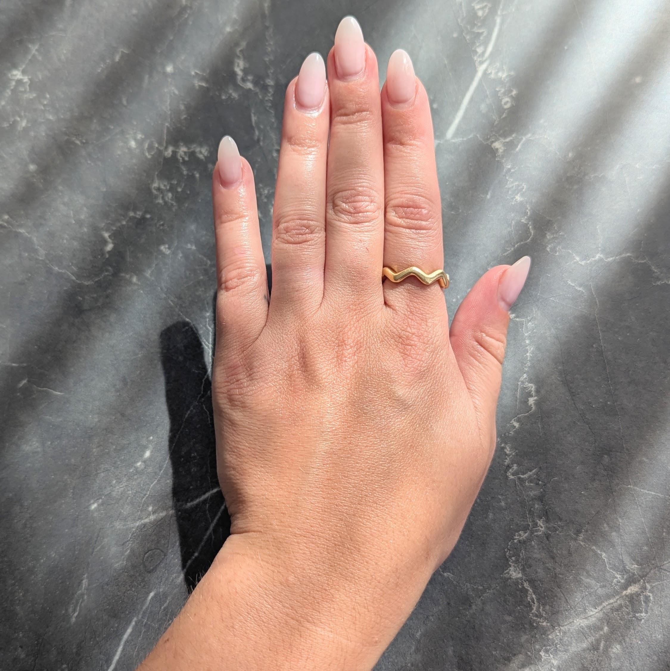 Paloma Picasso Tiffany & Co. 1980's 18 Karat Yellow Gold Vintage Wave Band Ring