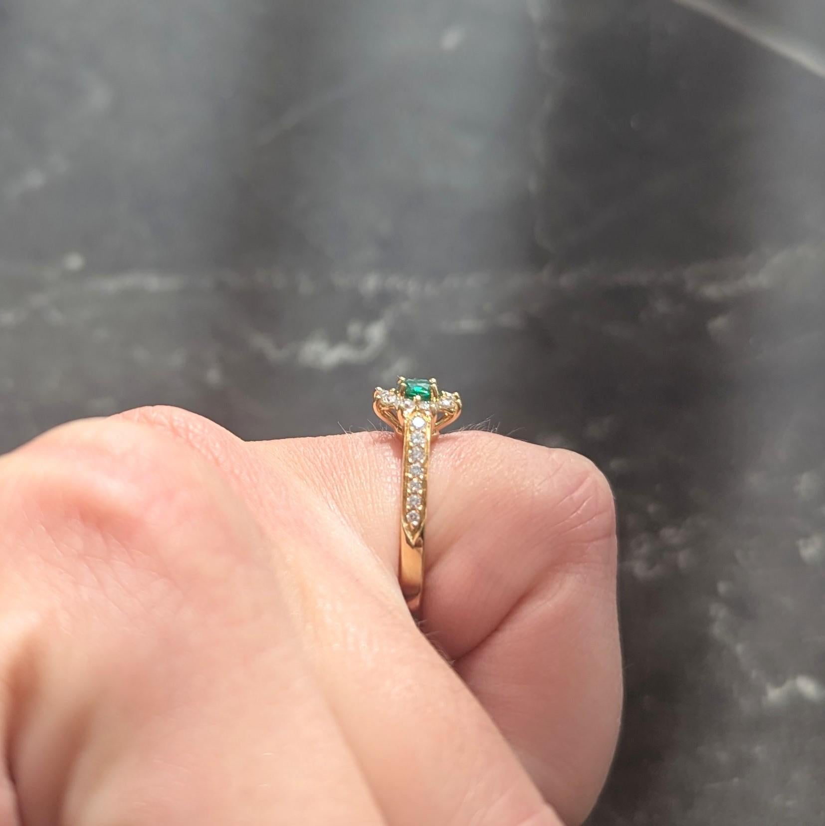 Tiffany & Co. 1990's 1.00 CTW Emerald Diamond 18K Gold Vintage Cluster Ring