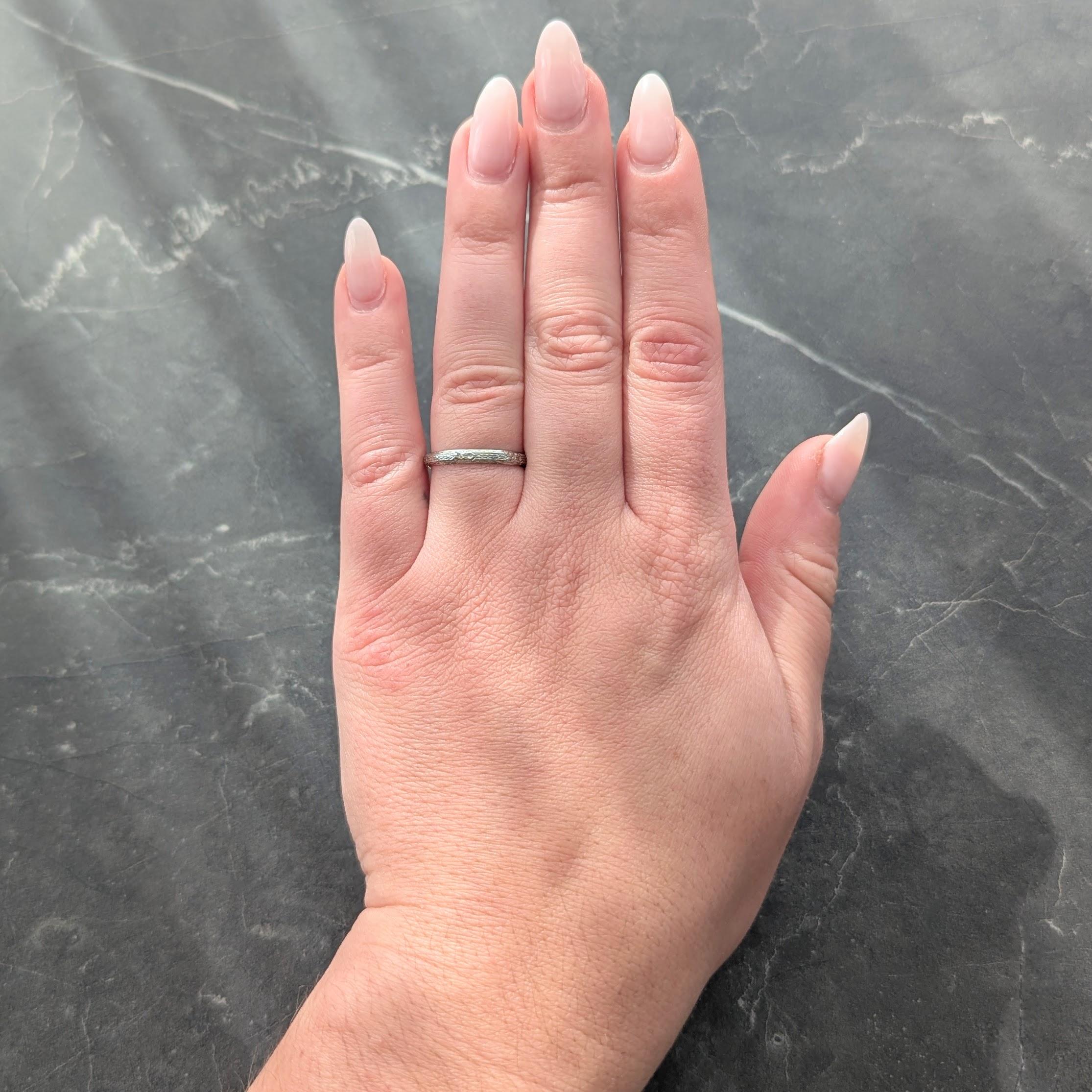 Belais Art Deco 1931 18 Karat White Gold Orange Blossom Band Ring