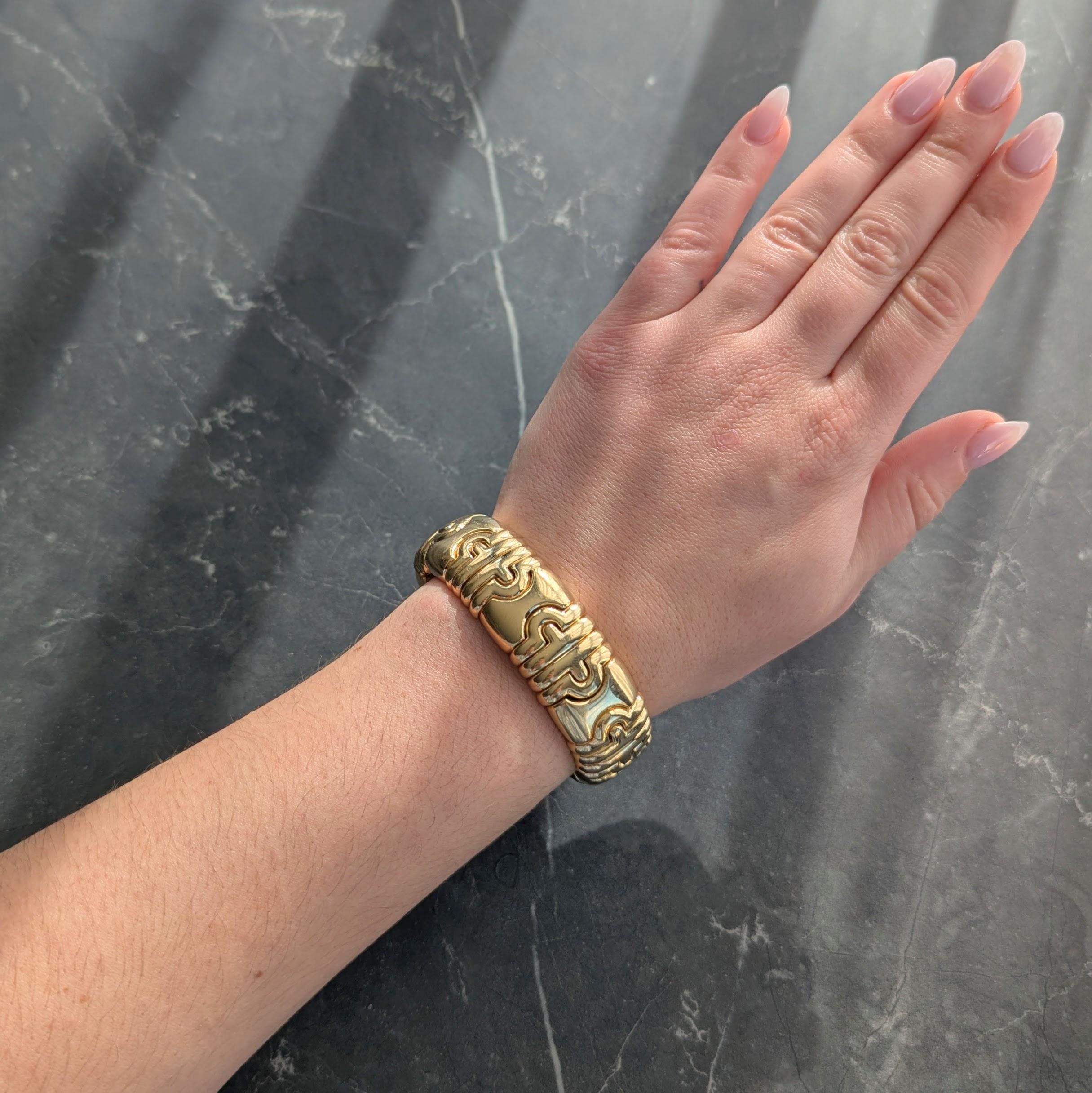 Bulgari 1980's 18 Karat Yellow Gold Wide Vintage Parentesi Tubogas Cuff Bracelet