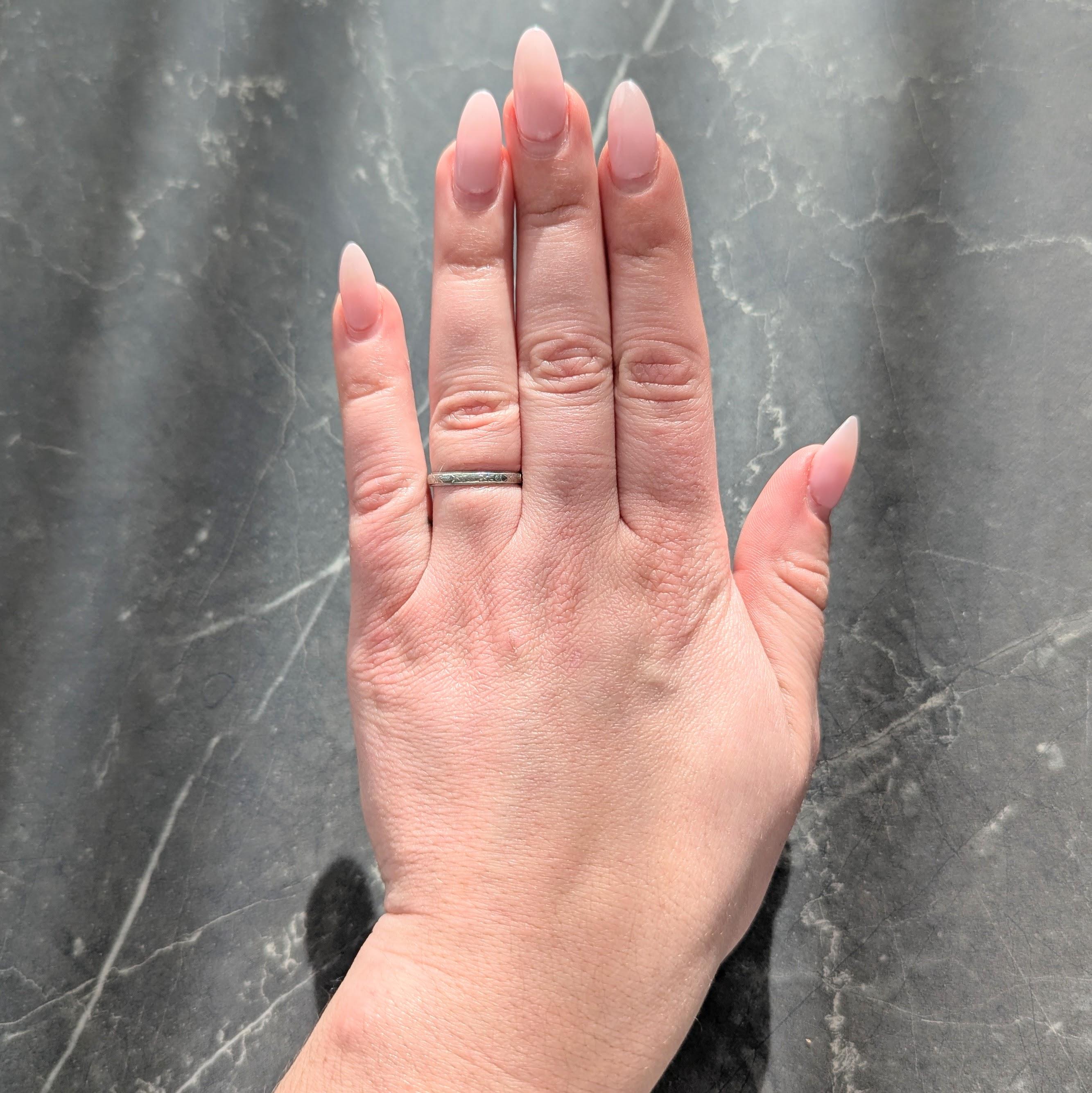 Art Deco 1933 18 Karat White Gold Vintage Pansy Wedding Band Ring